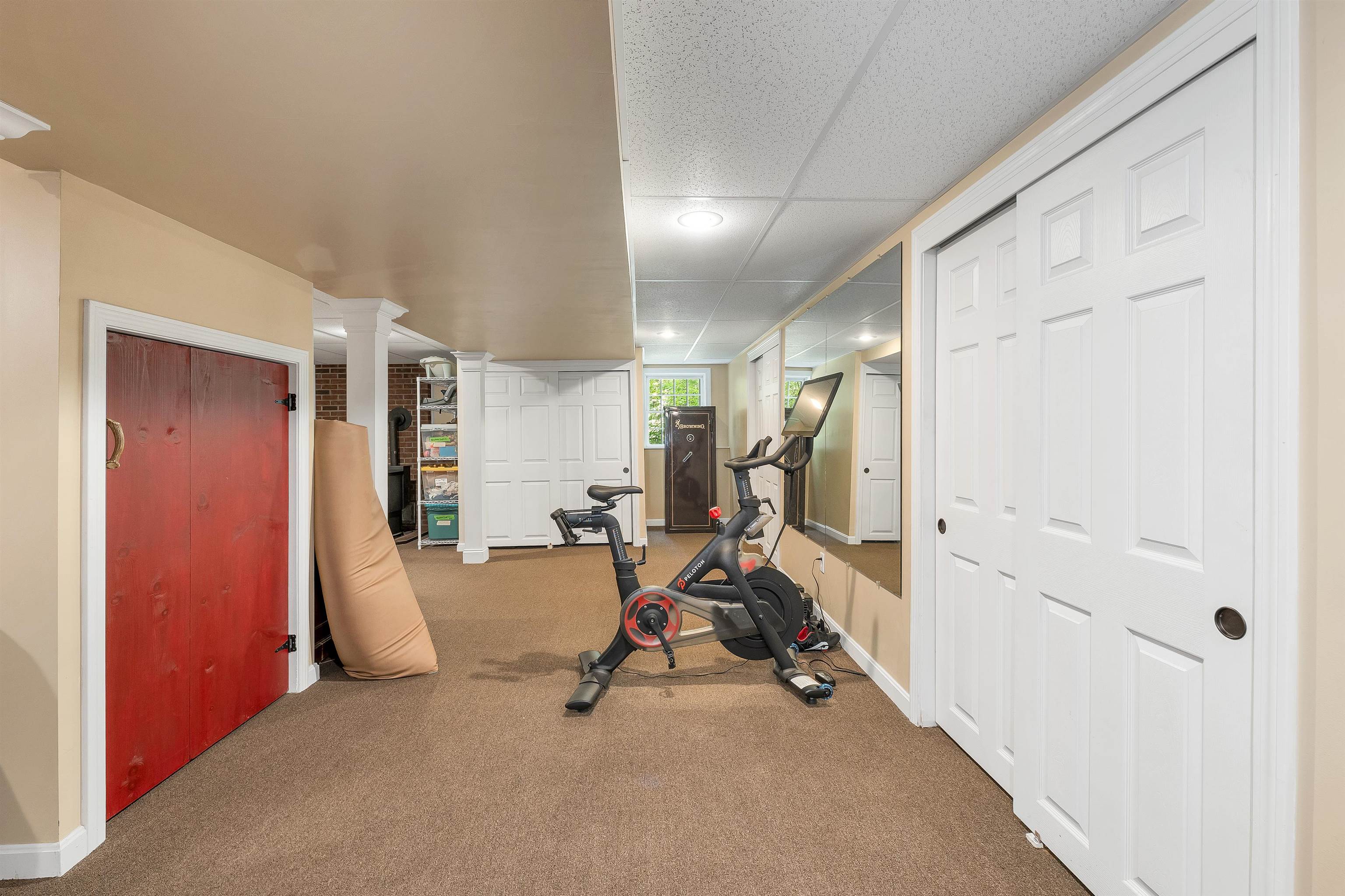 2 Hampshire Hills Drive Property Photo 39