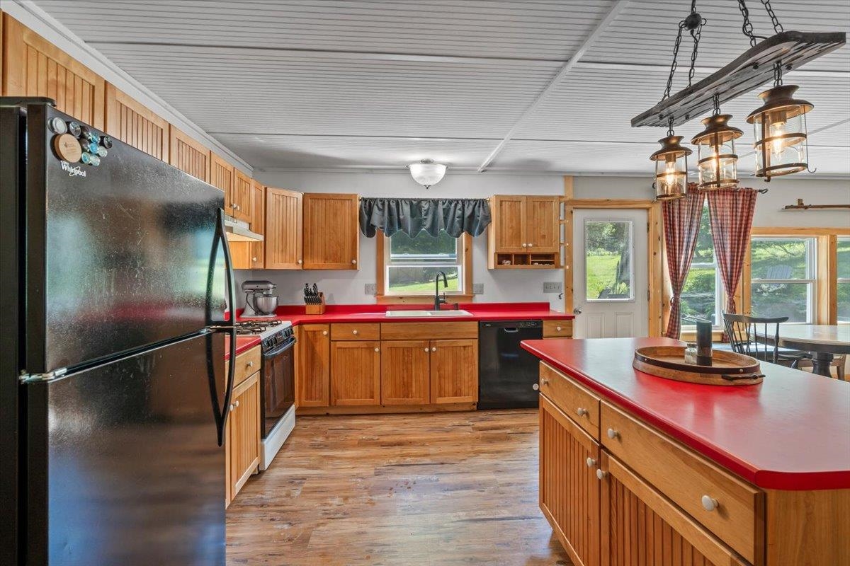 114 W Woodbury Road Property Photo 19