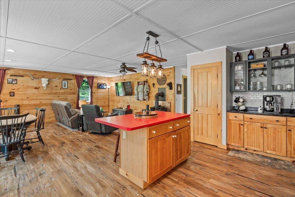 114 W Woodbury Road Property Photo 22
