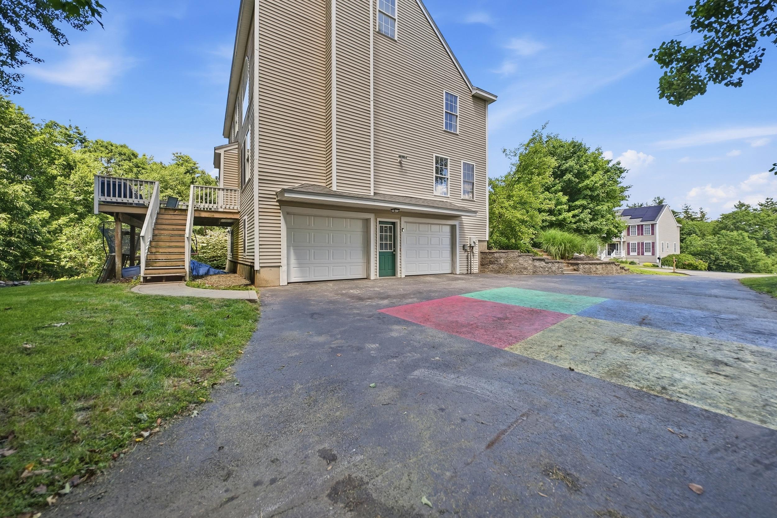 9 Hawk Drive Property Photo 6