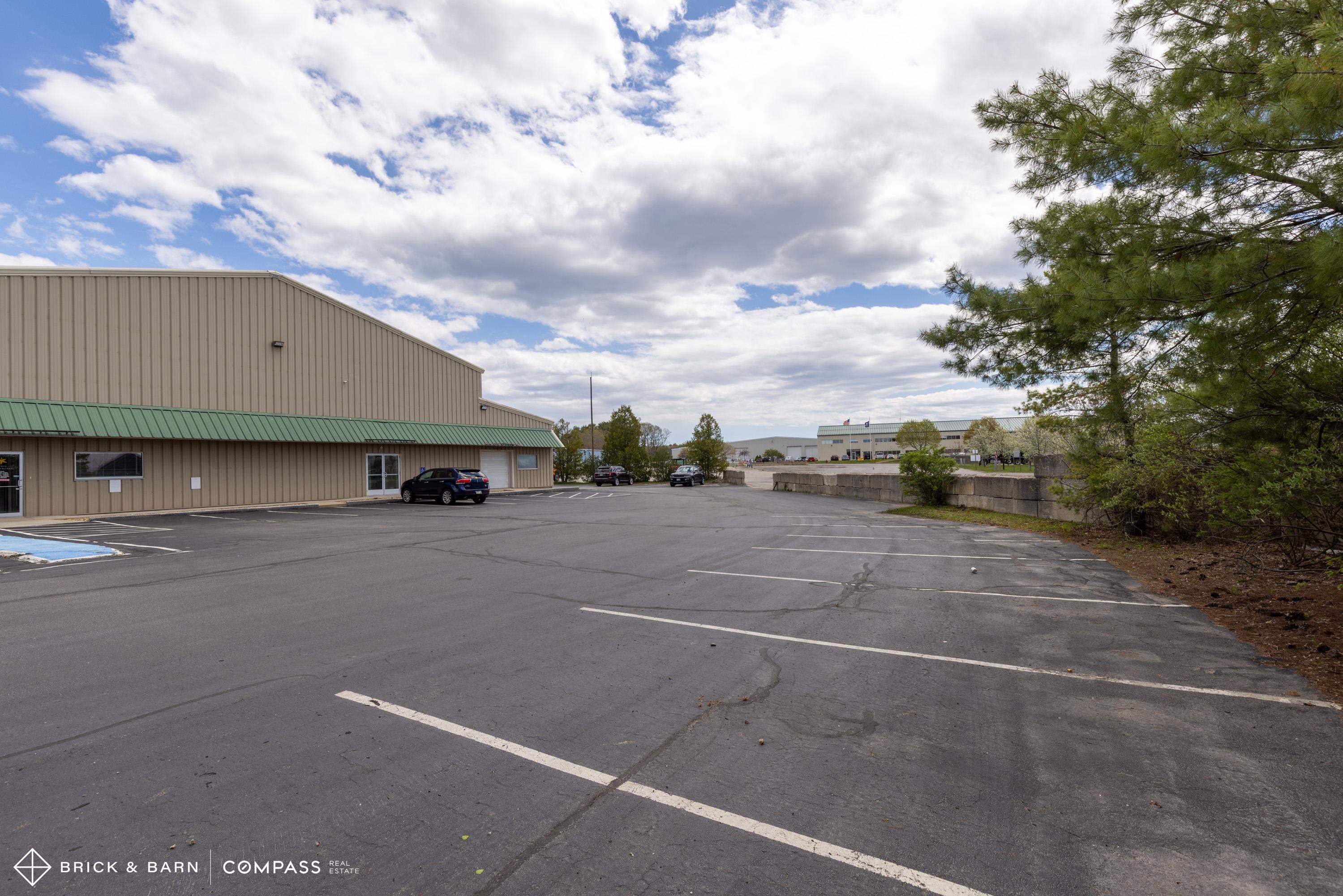 620 Peverly Hill Road Property Photo 4