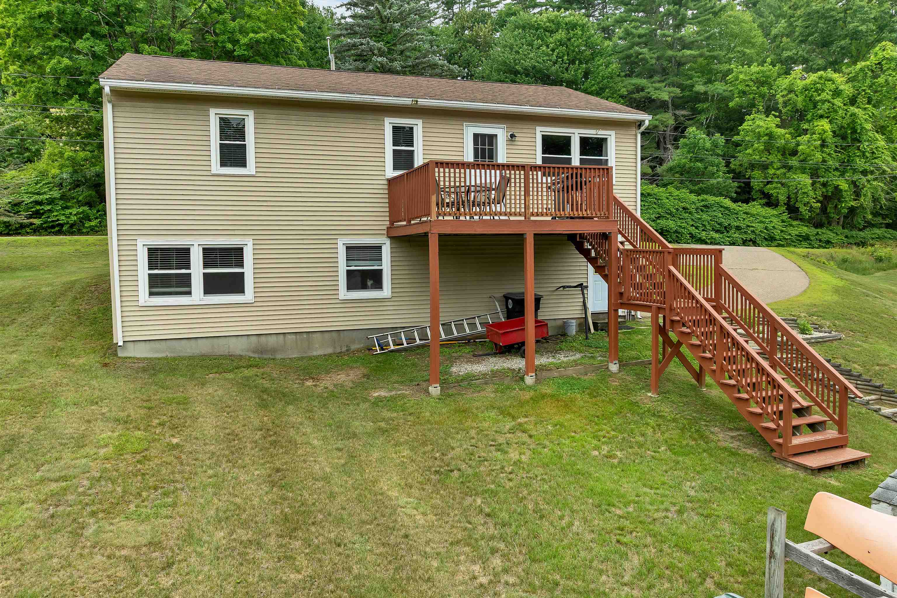 185 Summit Street Property Photo 3