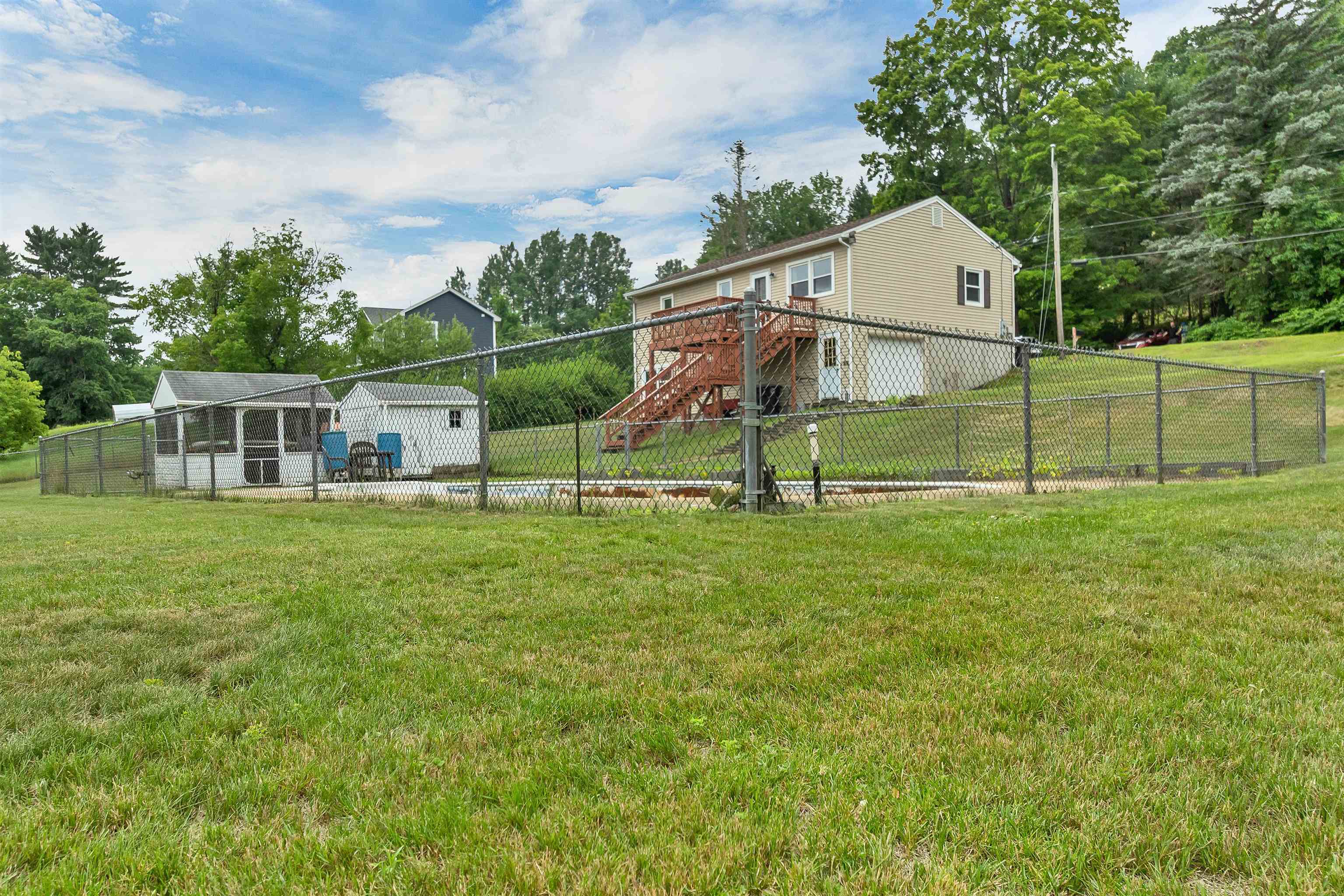 185 Summit Street Property Photo 5