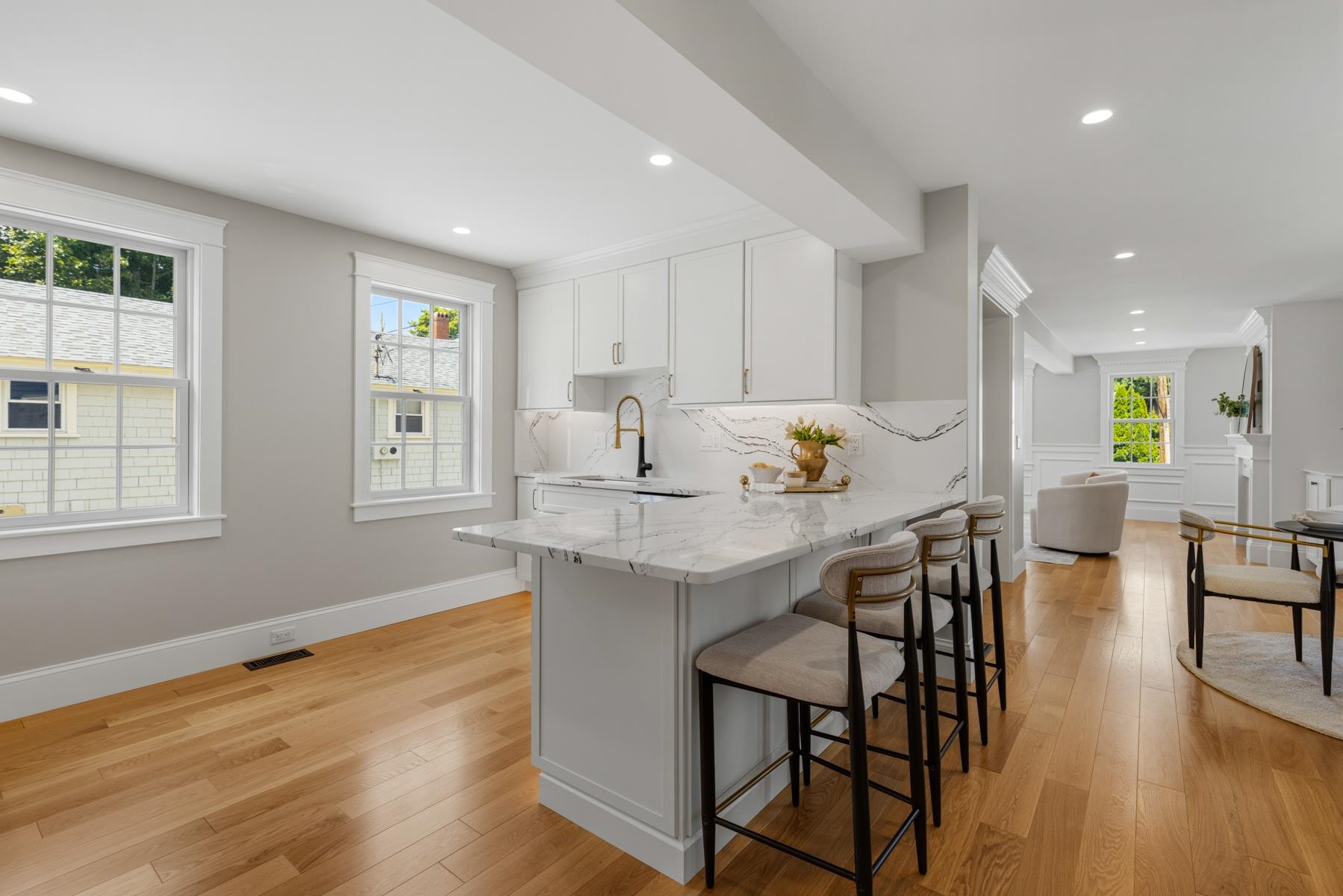 6 Dearborn Street Property Photo 6