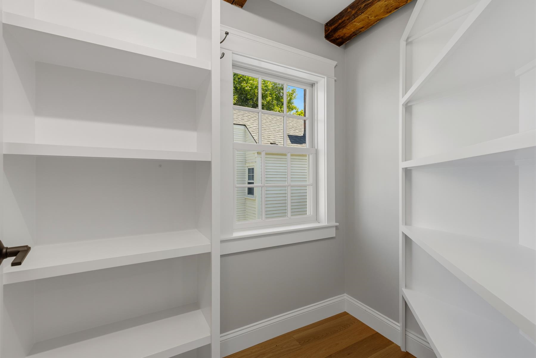 6 Dearborn Street Property Photo 28