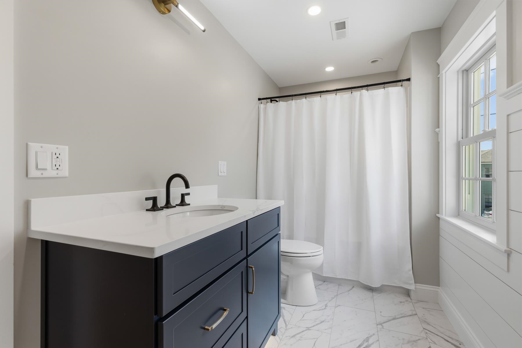 6 Dearborn Street Property Photo 31