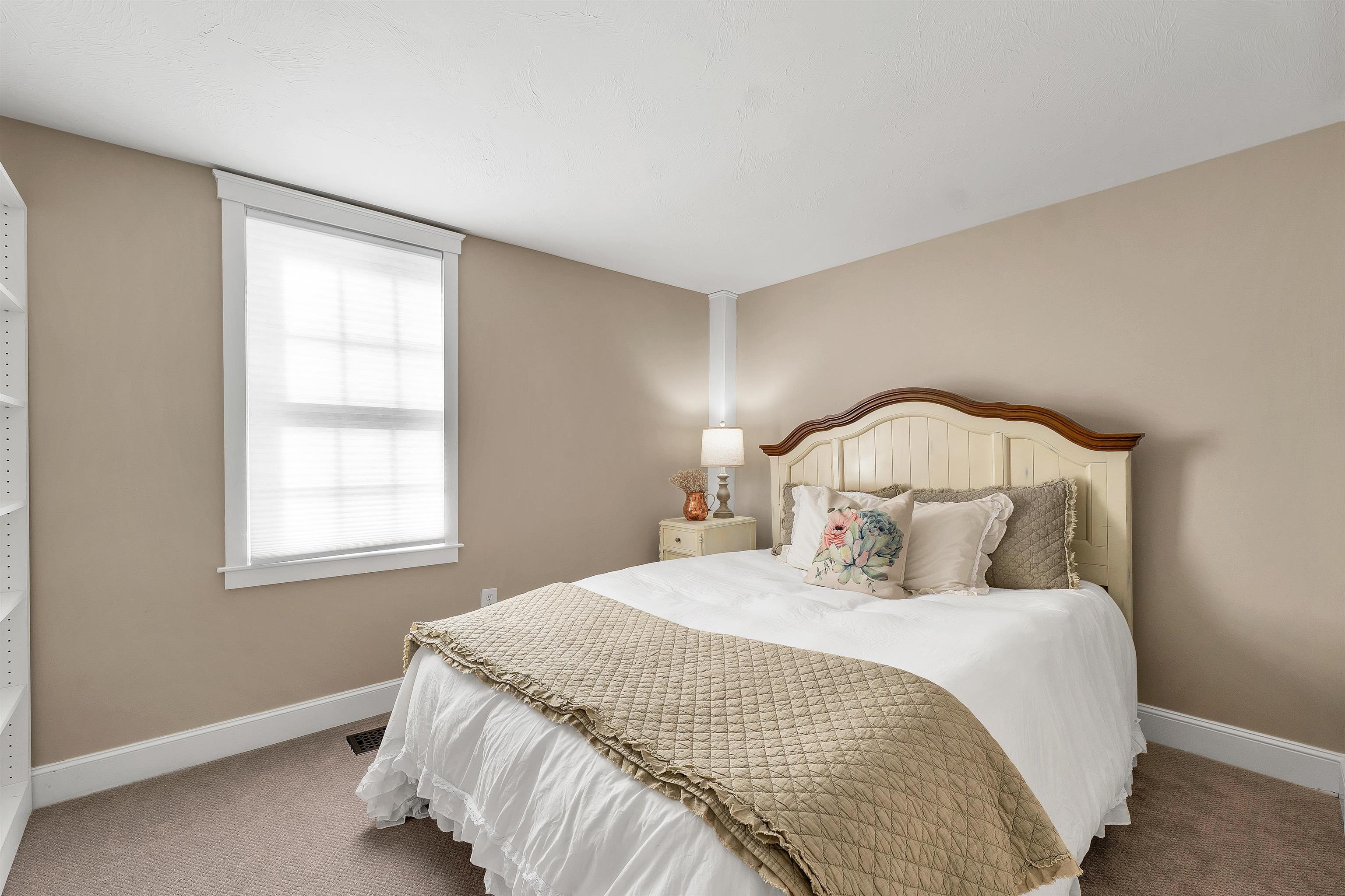273 Maplewood Avenue Property Photo 4