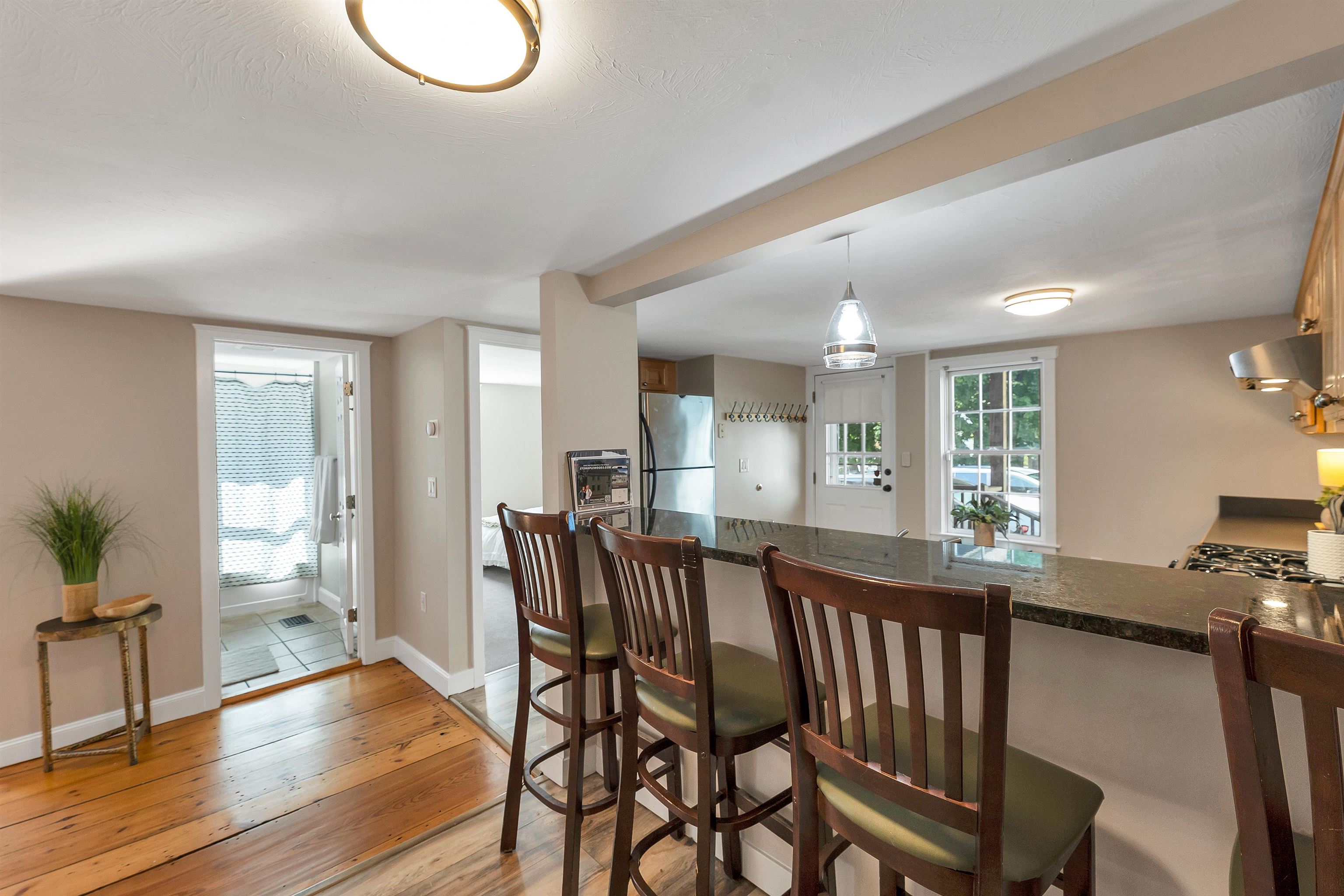 273 Maplewood Avenue Property Photo 6