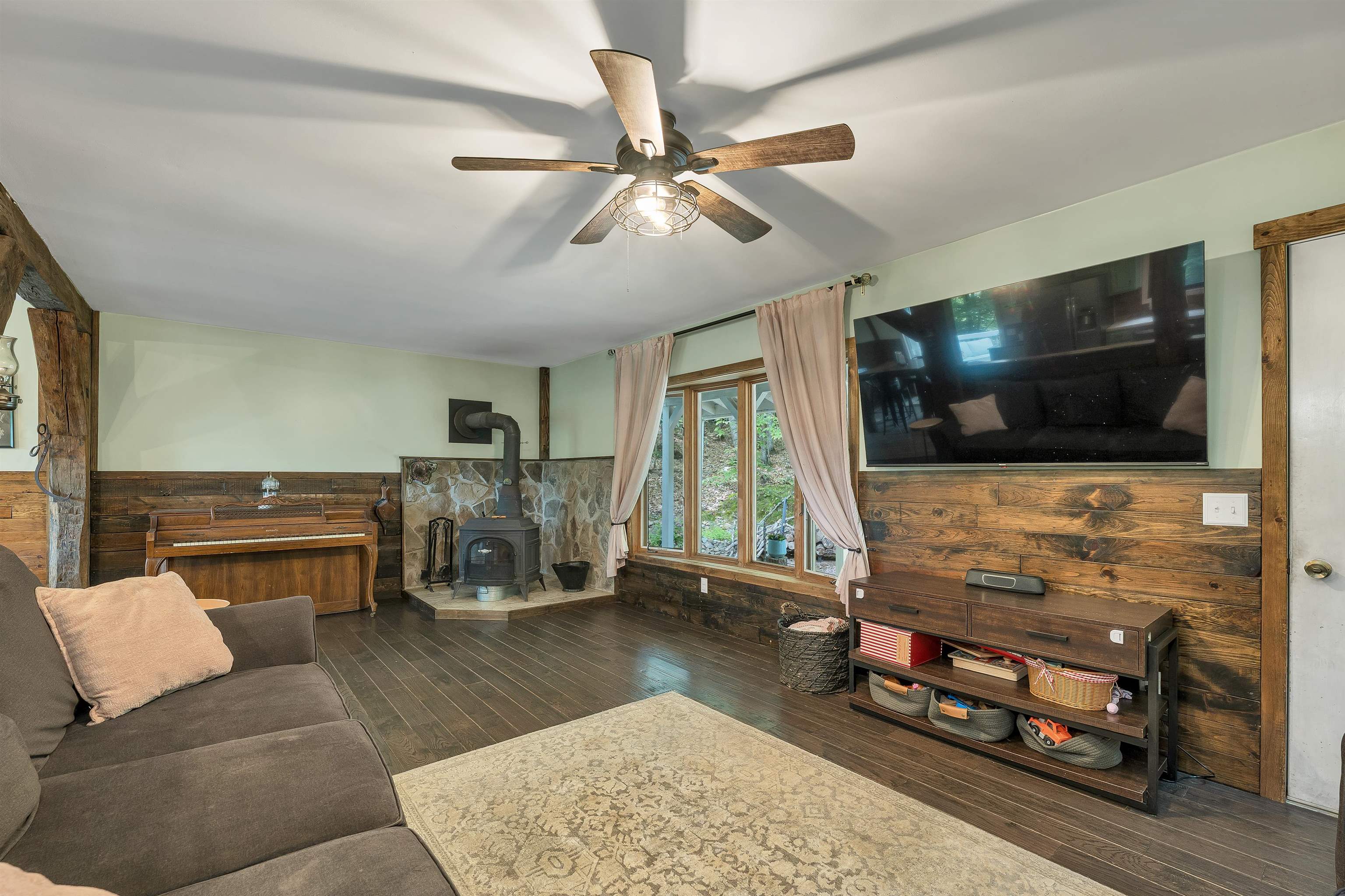 35 Highwoods Trail Property Photo 4