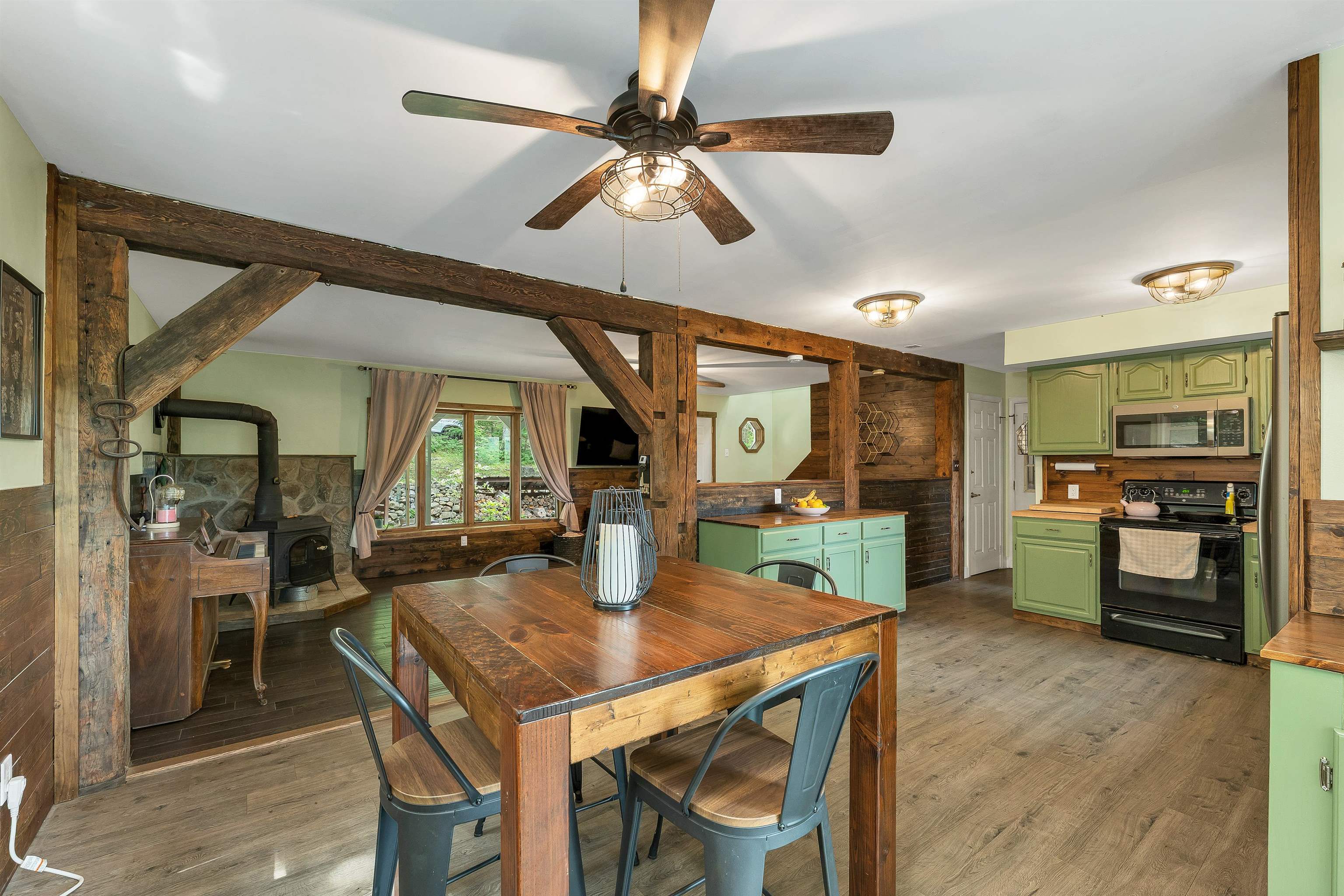 35 Highwoods Trail Property Photo 8