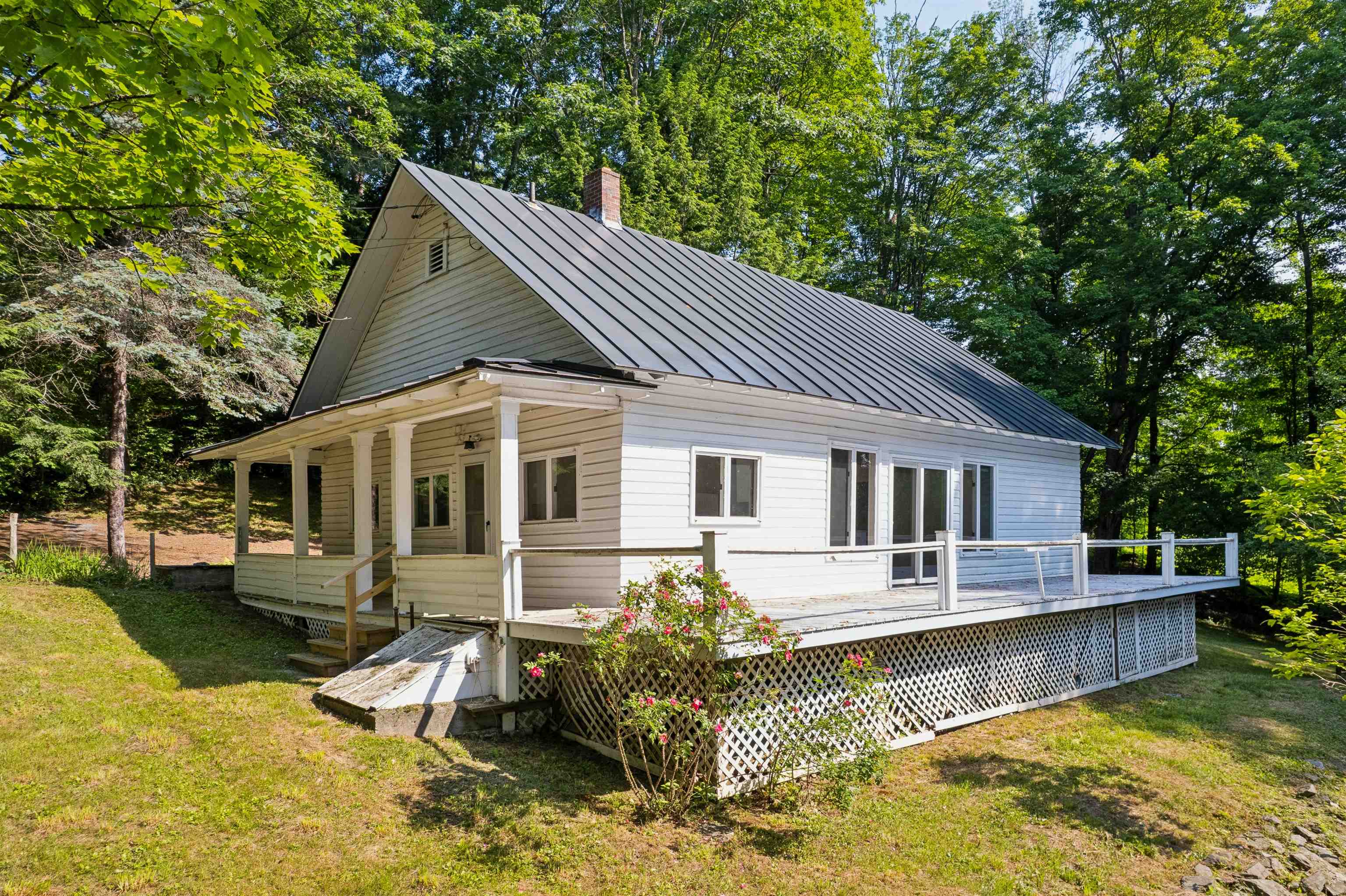 399 Academy Road Property Photo 2