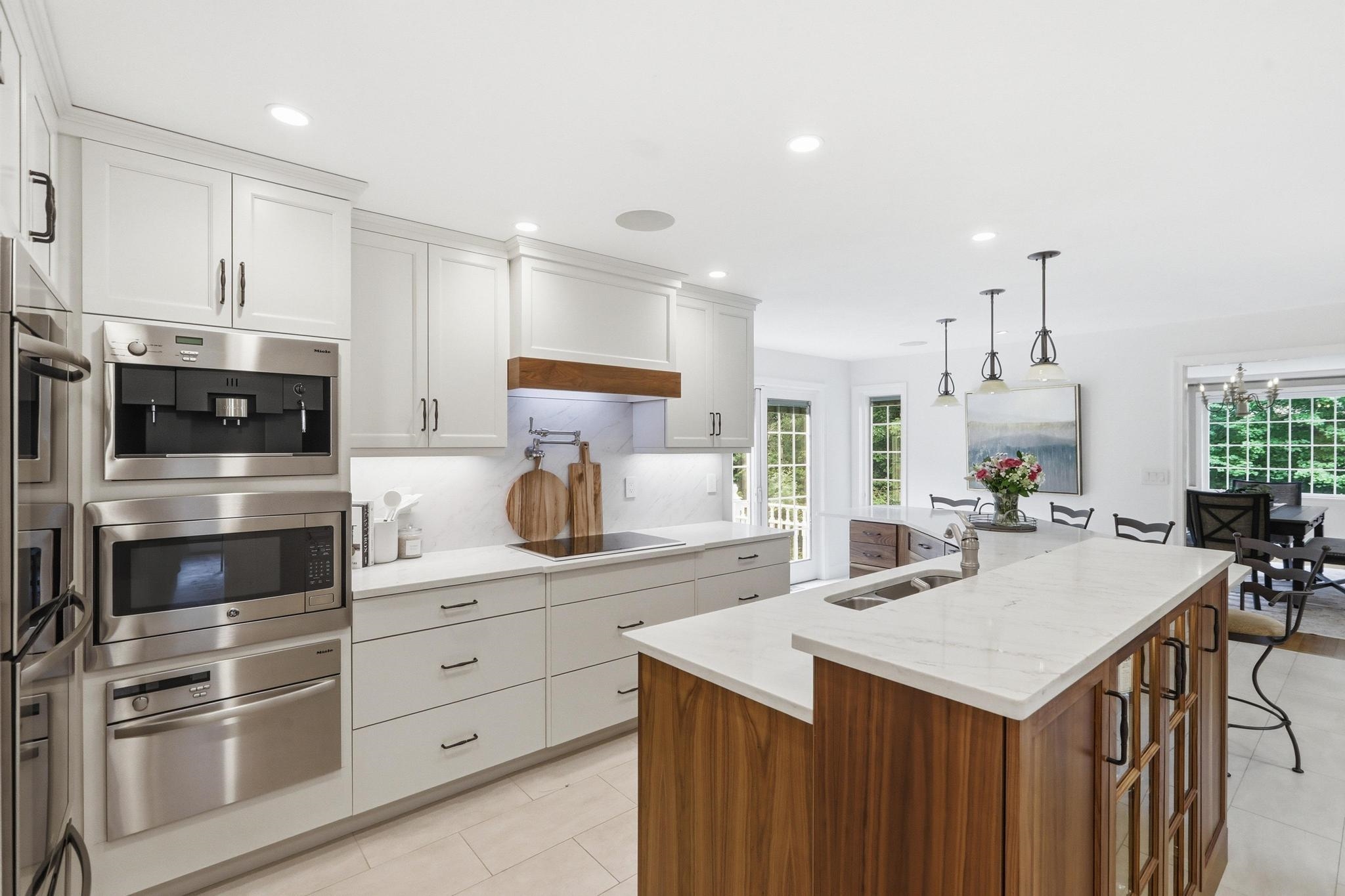 8 Bear Hill Road Property Photo 6