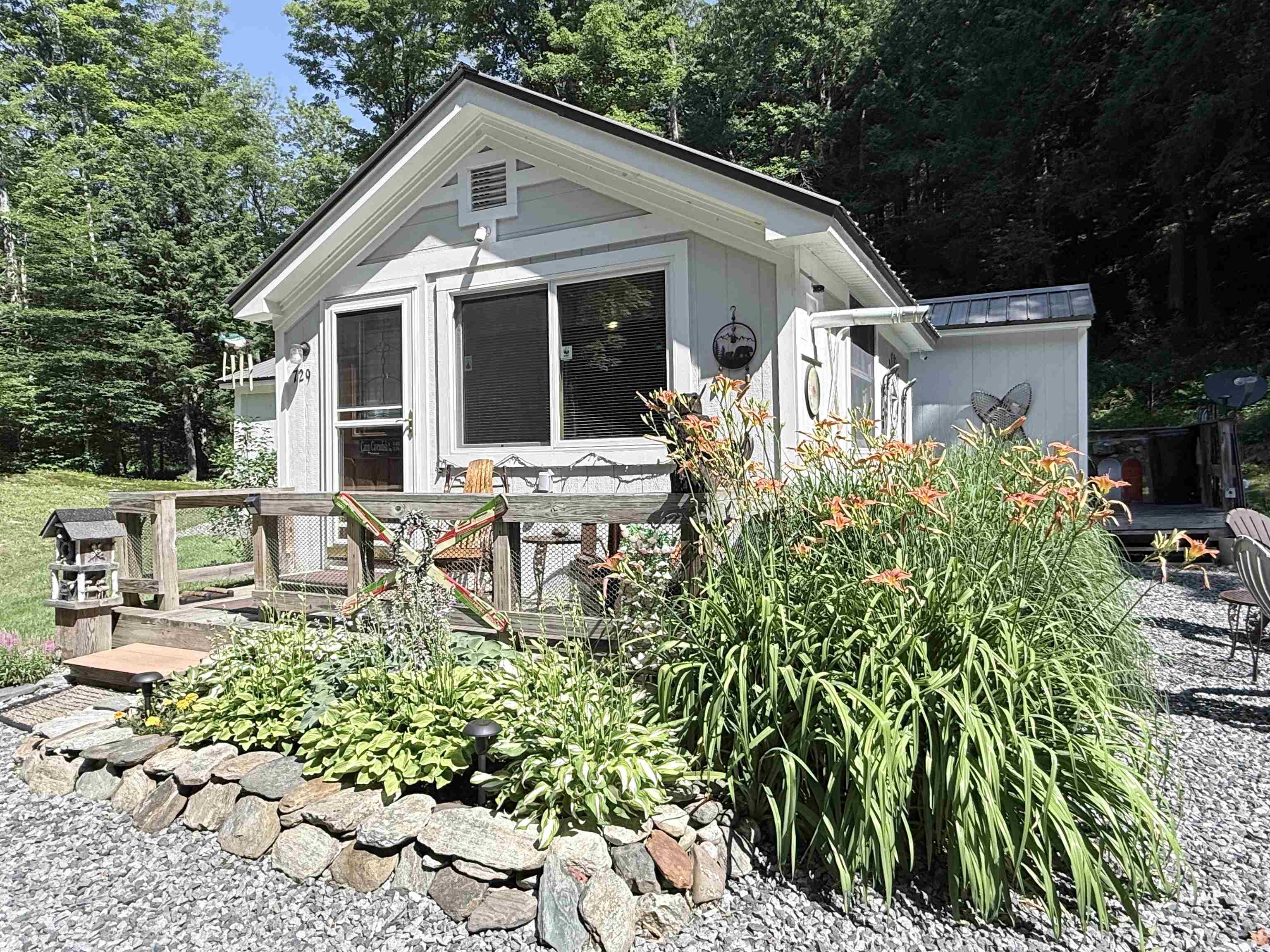 729 Davis Road Property Photo 4