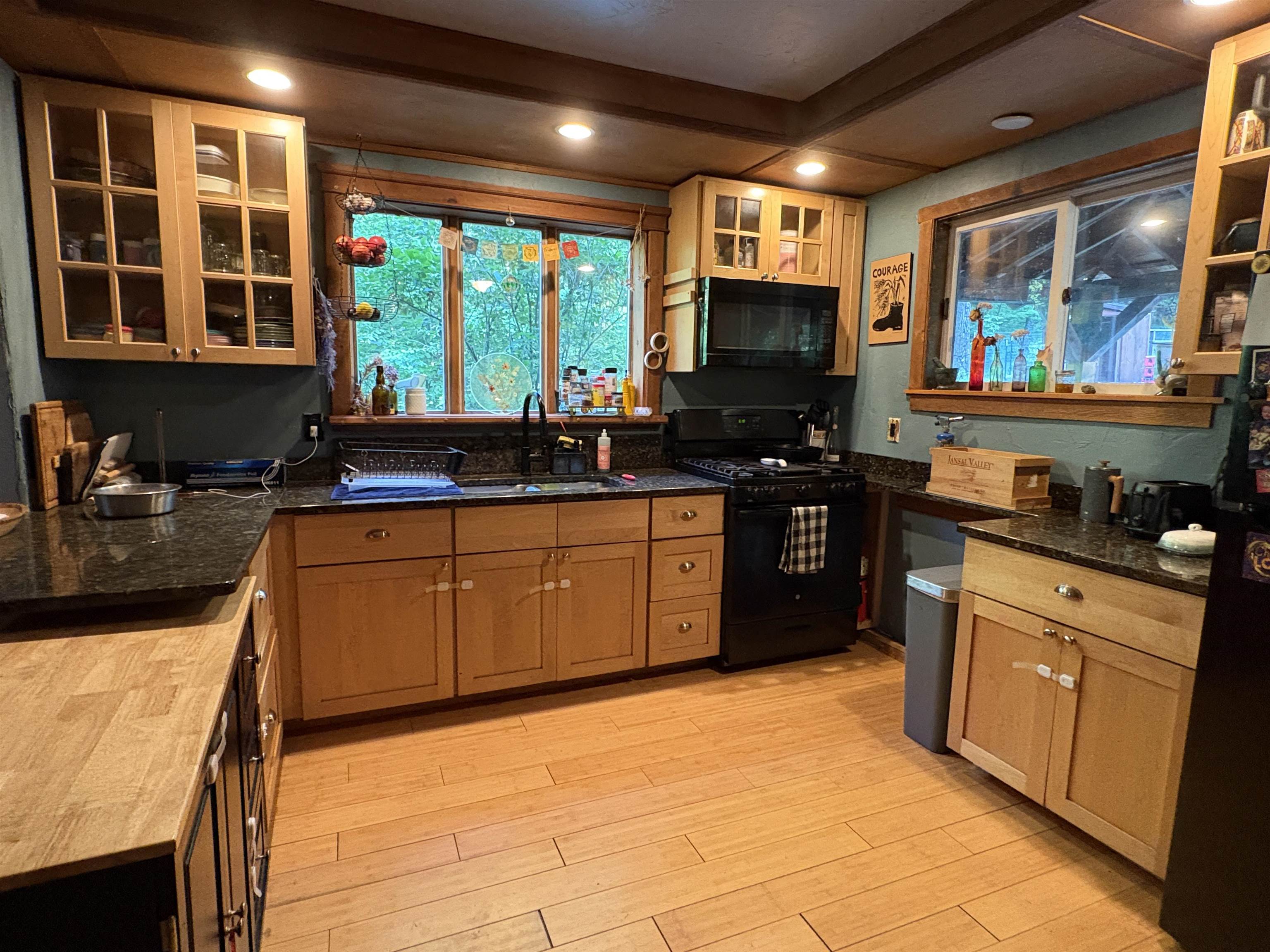 2575 Elmore Pond Road Property Photo 12
