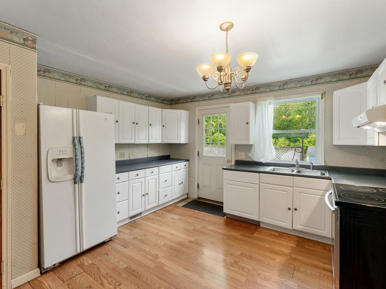 121 Westford Road Property Photo 3
