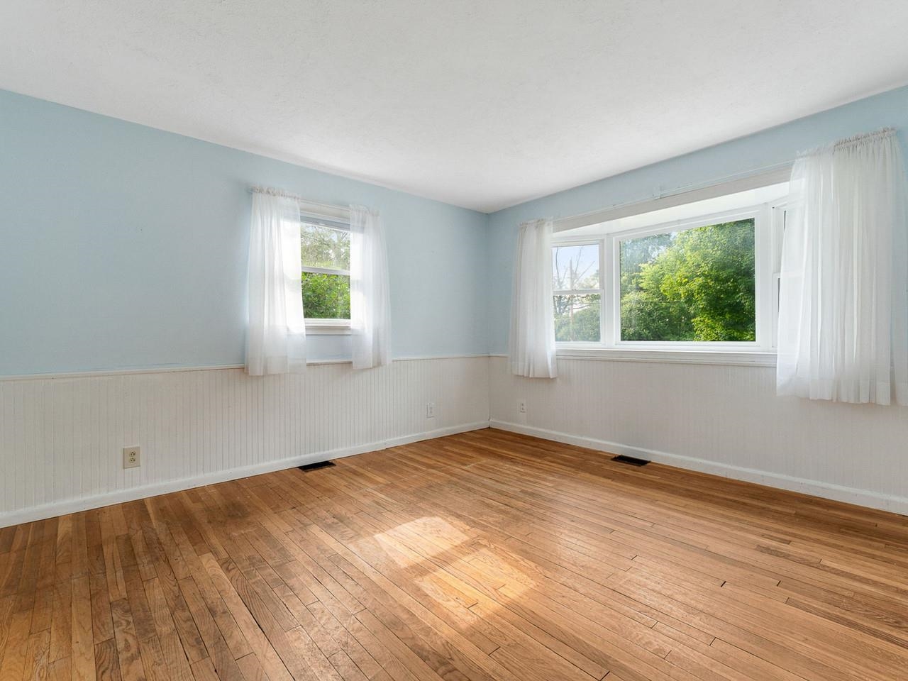 121 Westford Road Property Photo 10