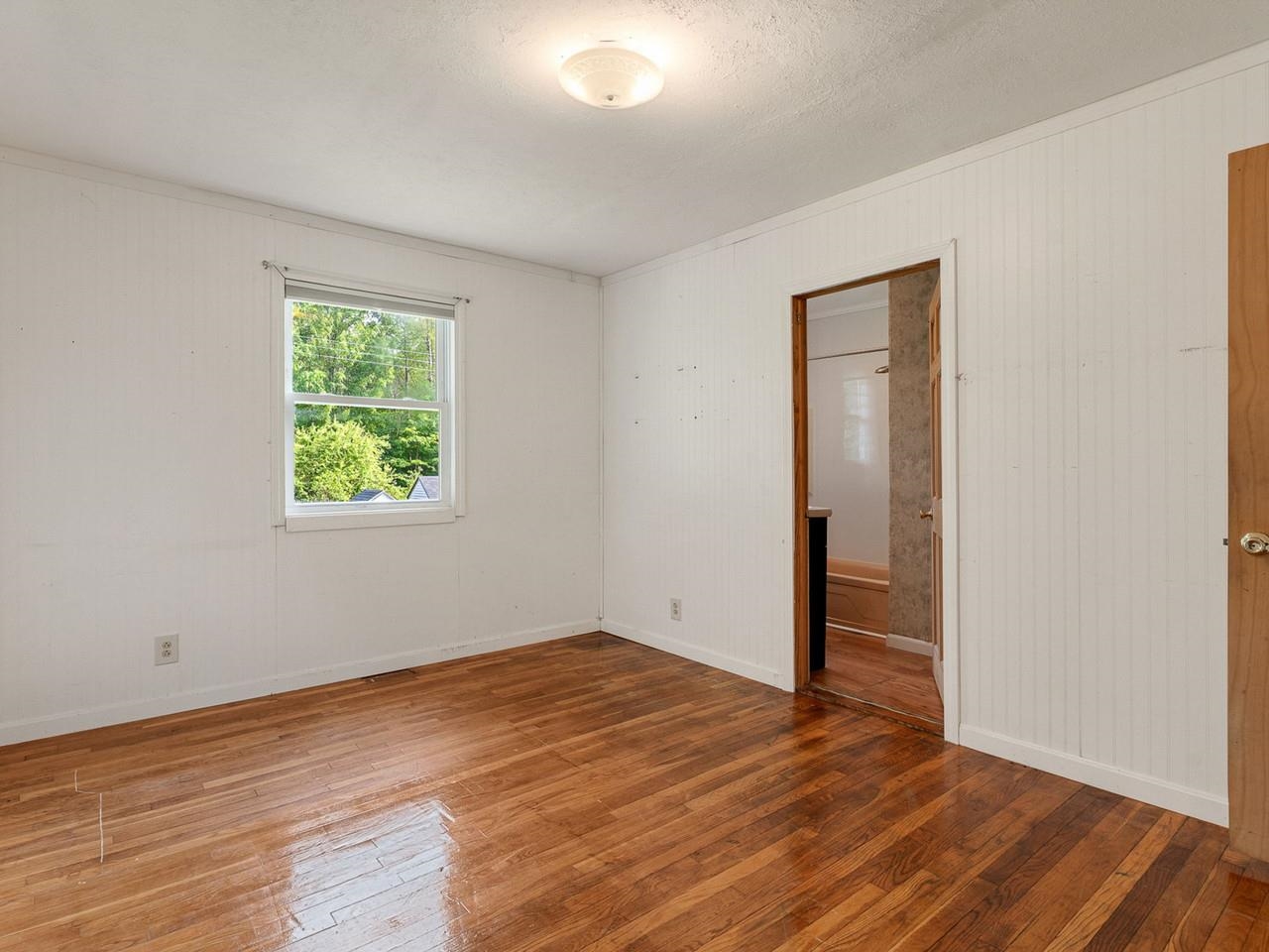 121 Westford Road Property Photo 15