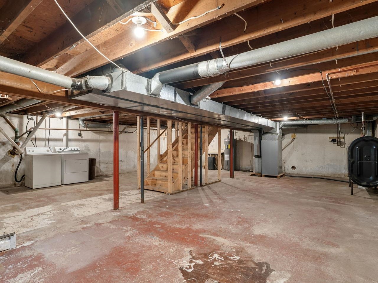 121 Westford Road Property Photo 32