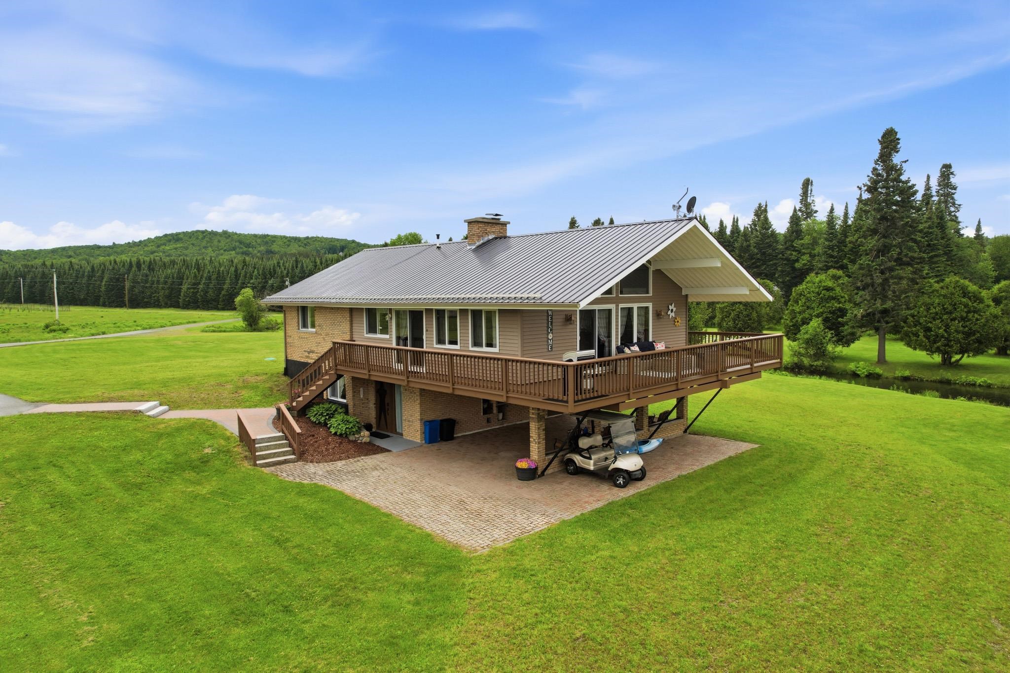 261 Song Bird Drive Property Photo 3