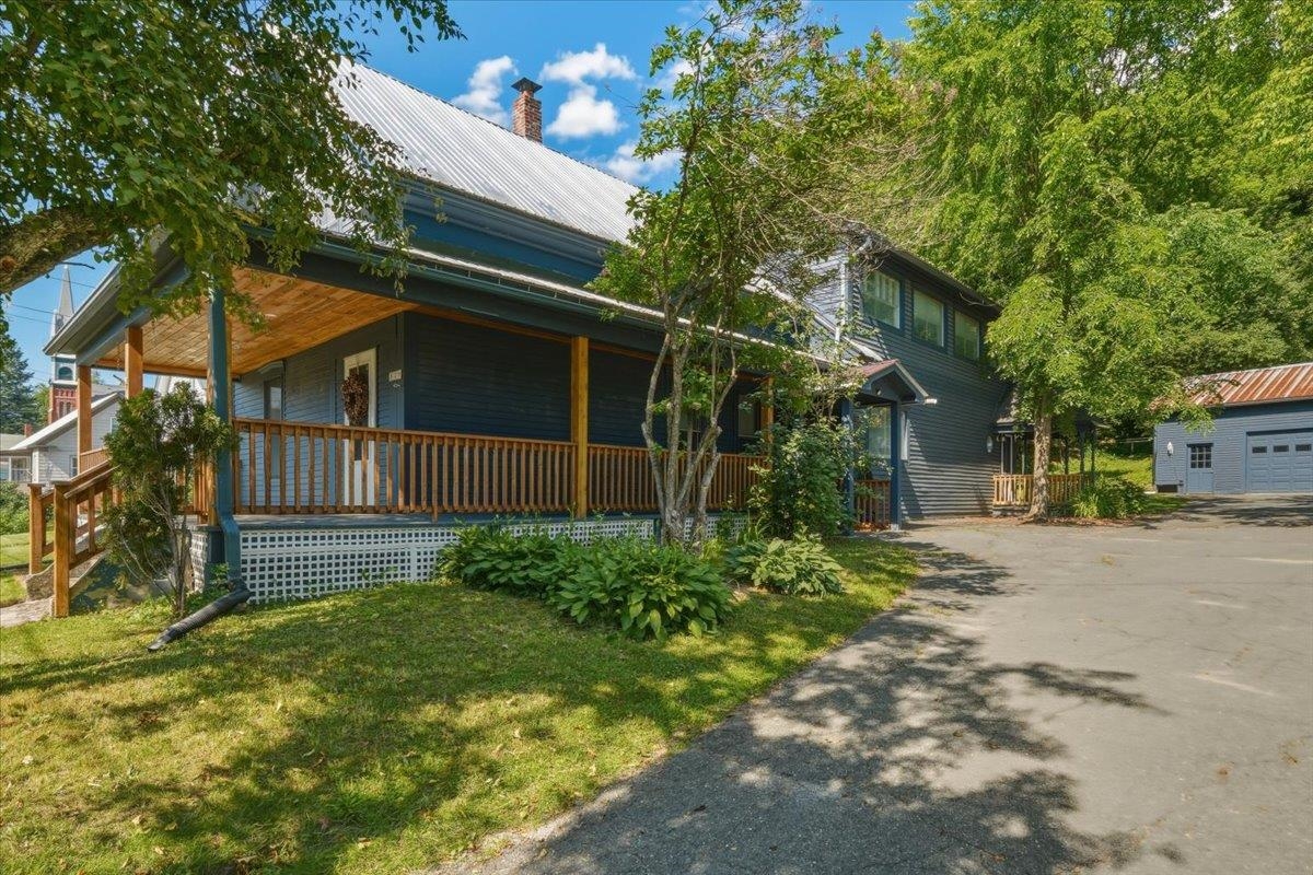 320 Charles Street Property Photo 1