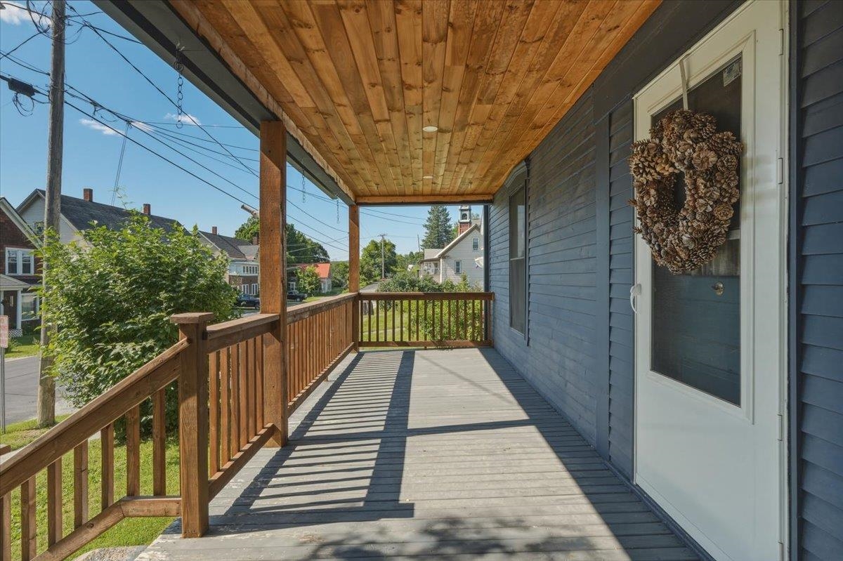 320 Charles Street Property Photo 3