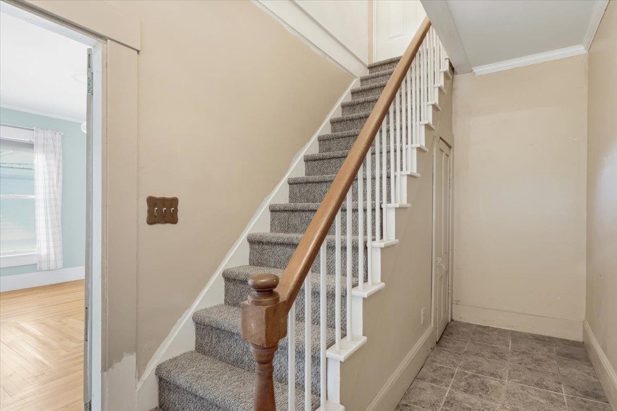 320 Charles Street Property Photo 4