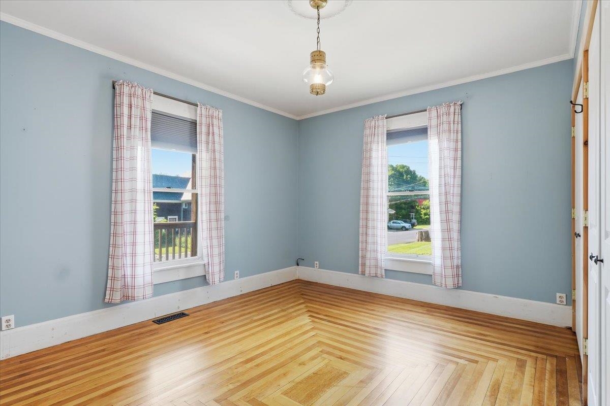 320 Charles Street Property Photo 8