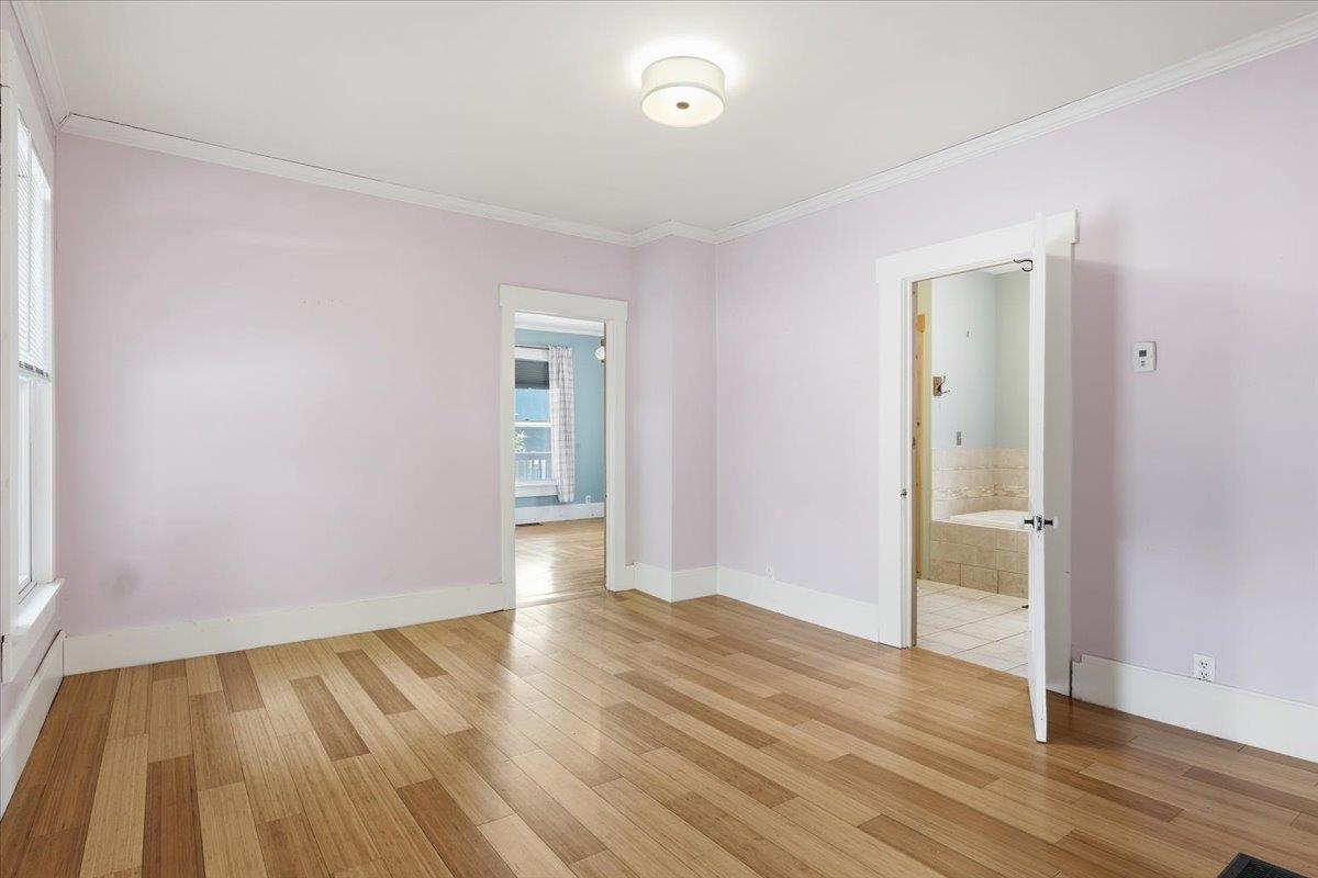 320 Charles Street Property Photo 10