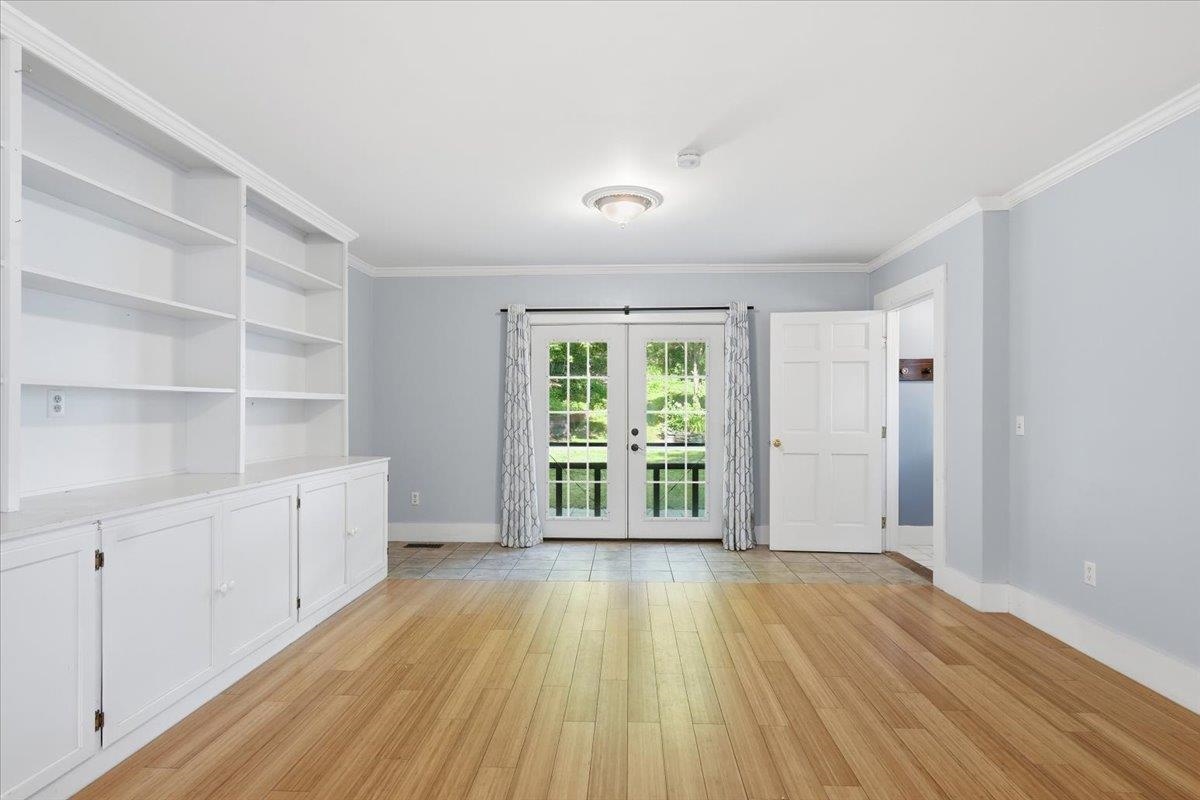 320 Charles Street Property Photo 22