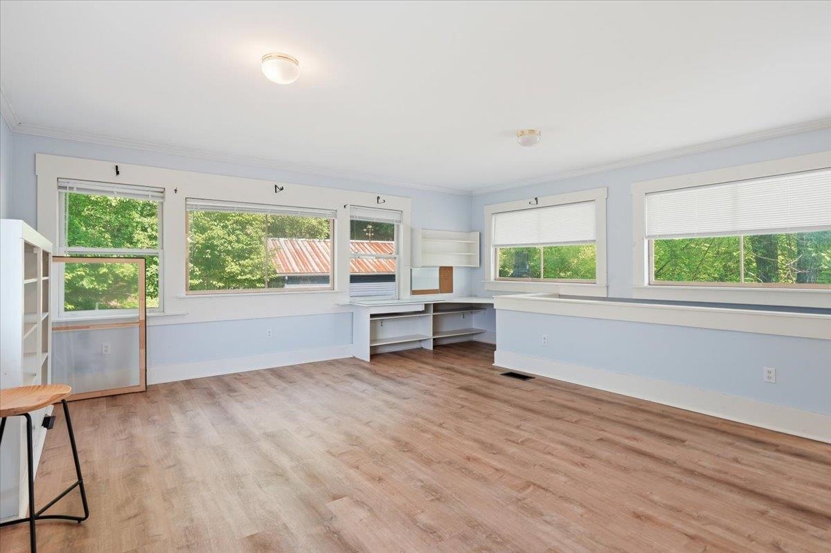 320 Charles Street Property Photo 26