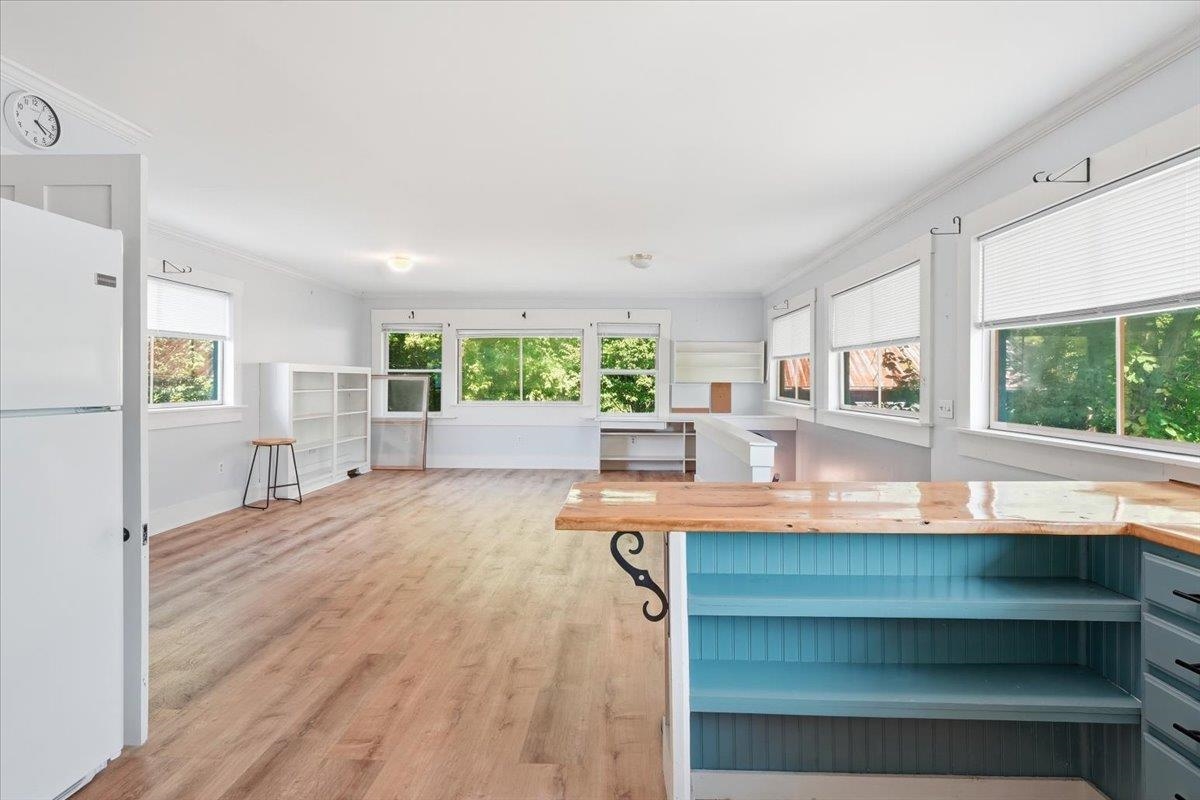320 Charles Street Property Photo 29