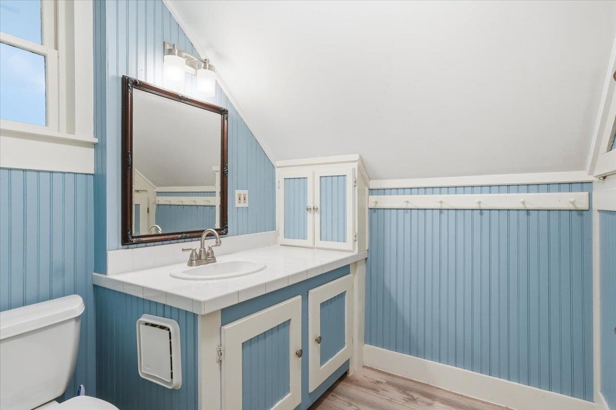 320 Charles Street Property Photo 33