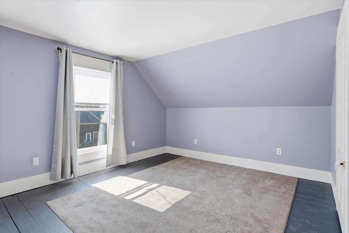 320 Charles Street Property Photo 36