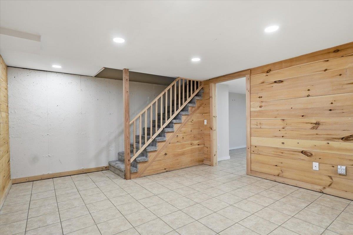 320 Charles Street Property Photo 44
