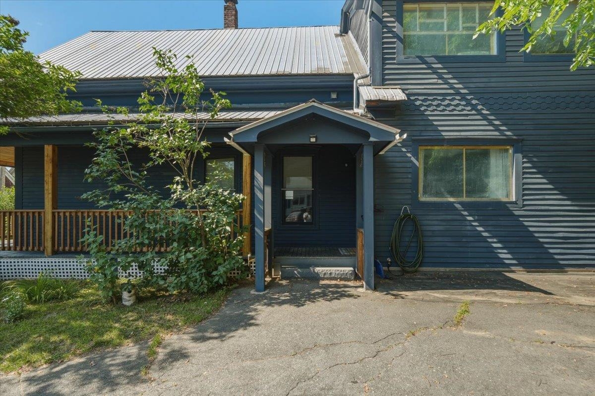 320 Charles Street Property Photo 52