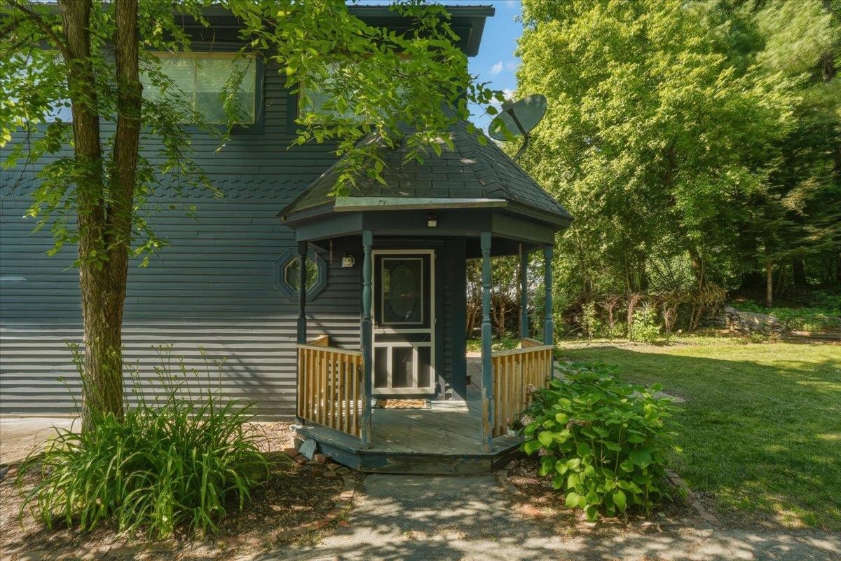 320 Charles Street Property Photo 53