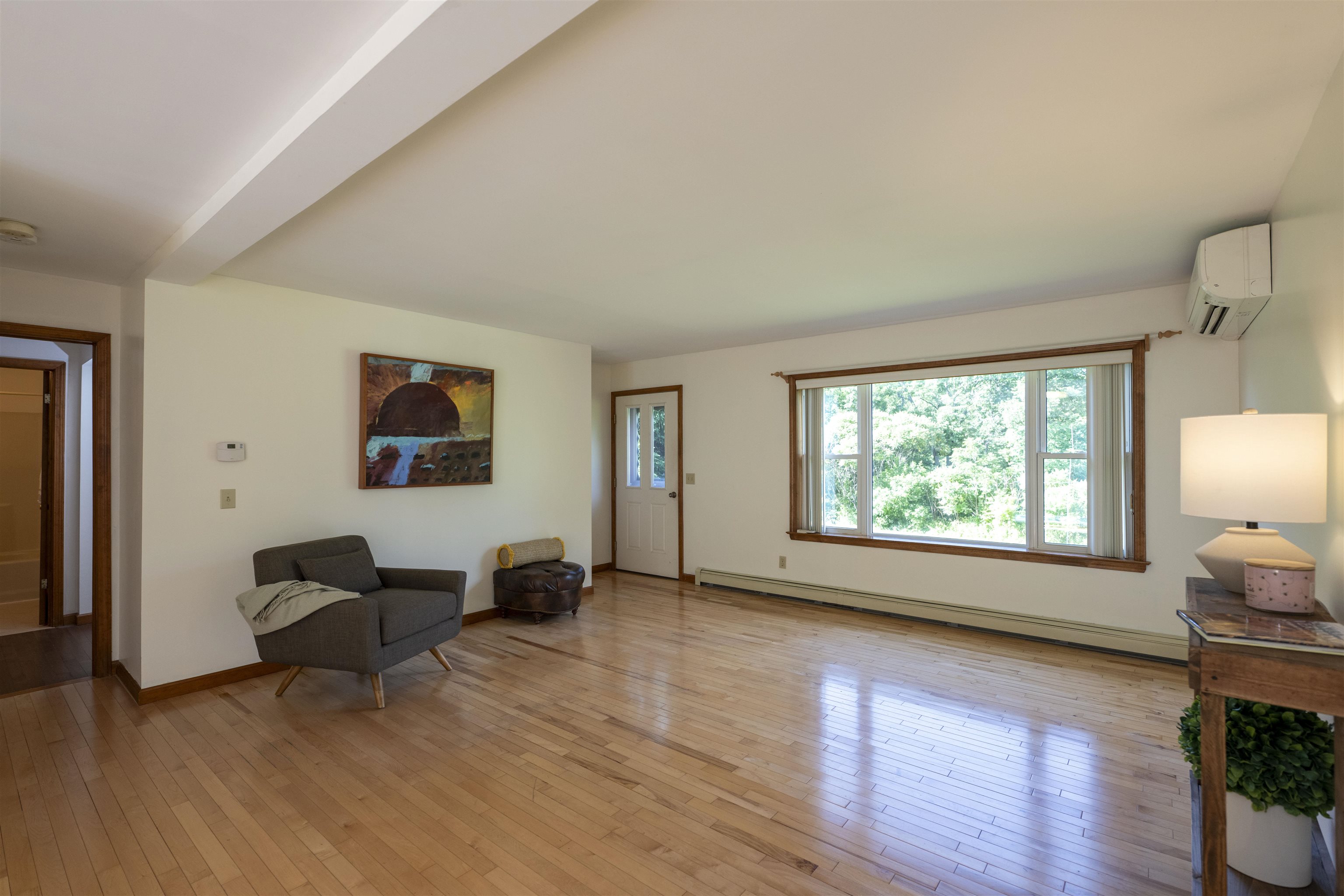 100 Riverside Lane Property Photo 4