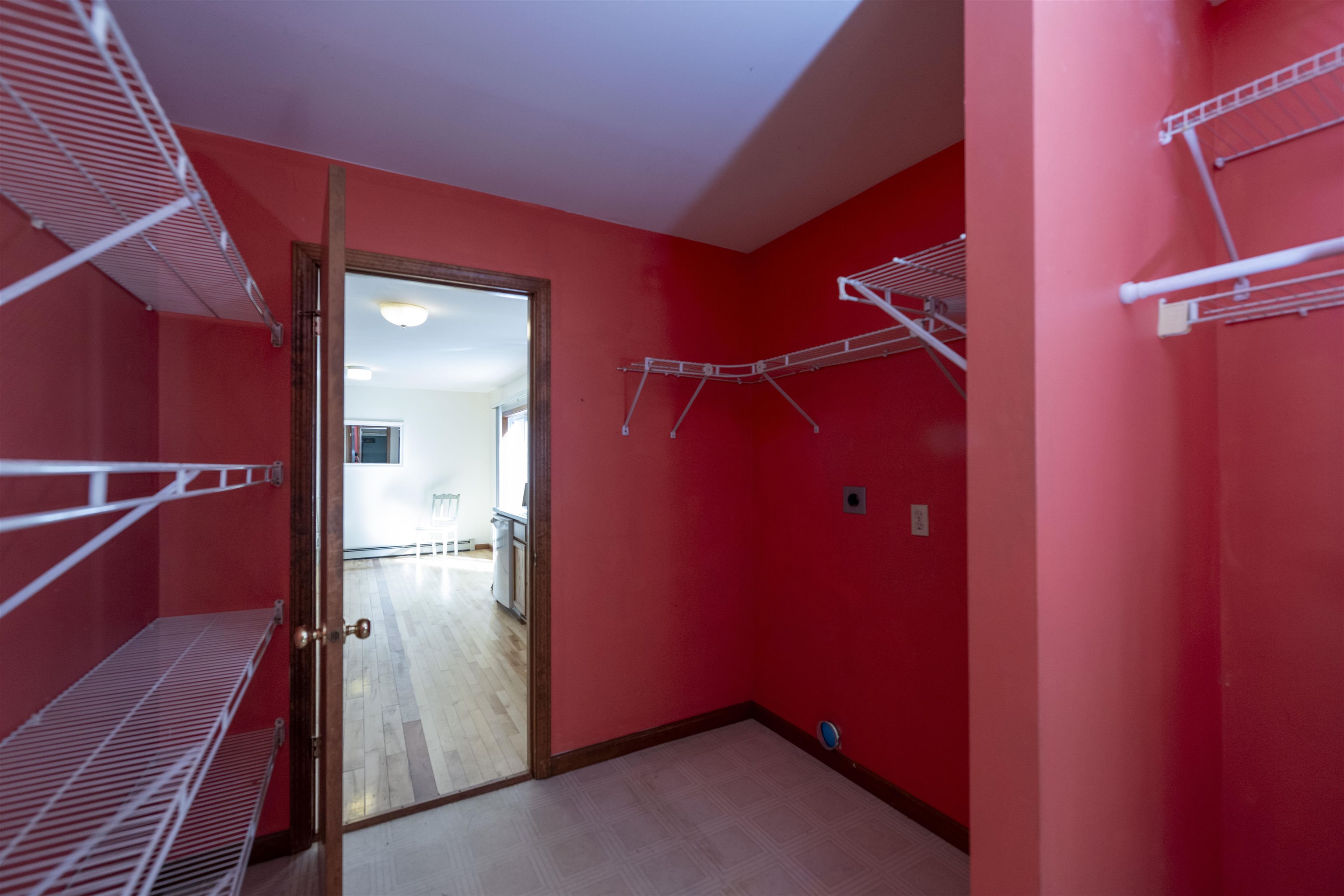 100 Riverside Lane Property Photo 10