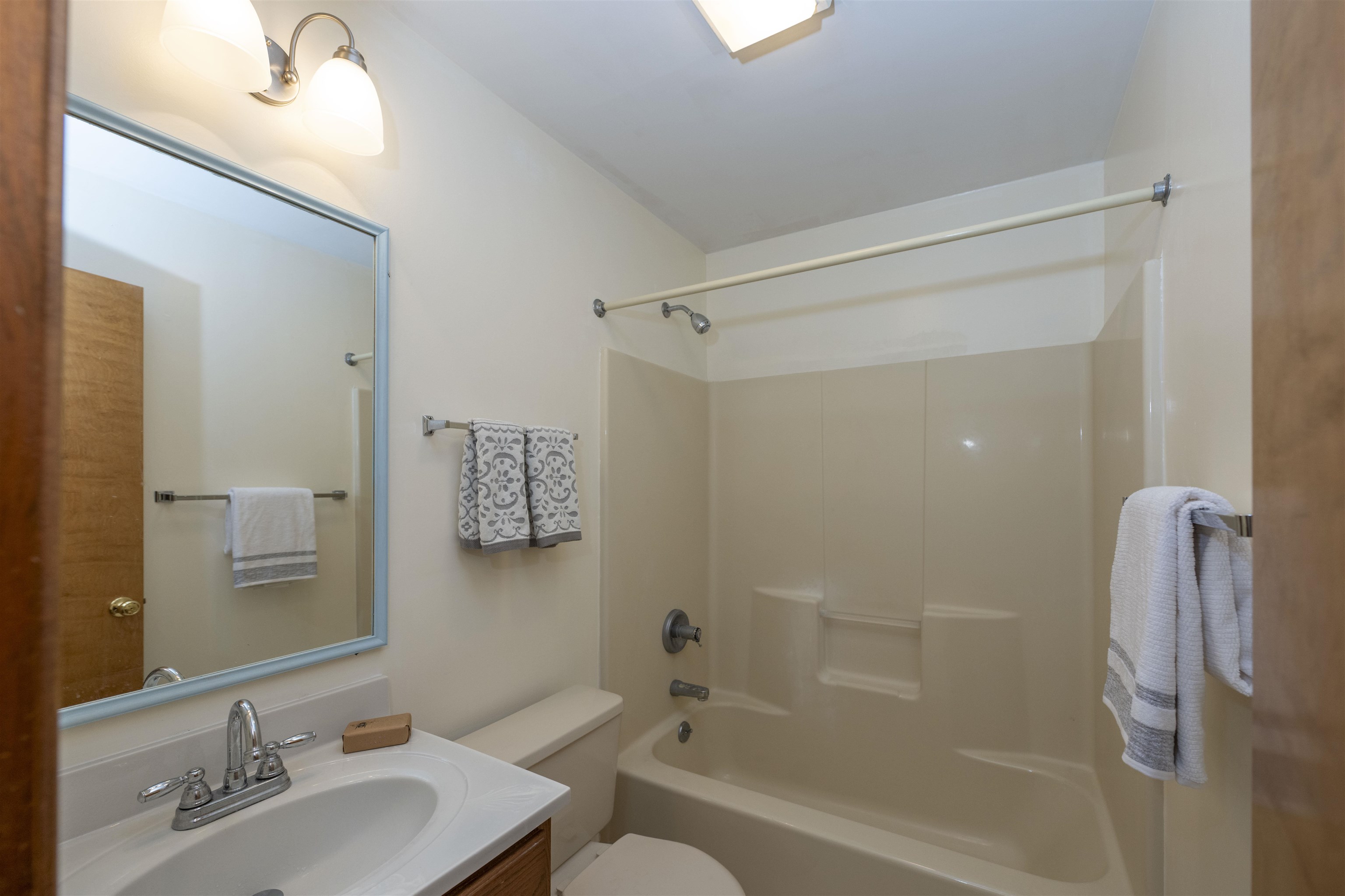 100 Riverside Lane Property Photo 15