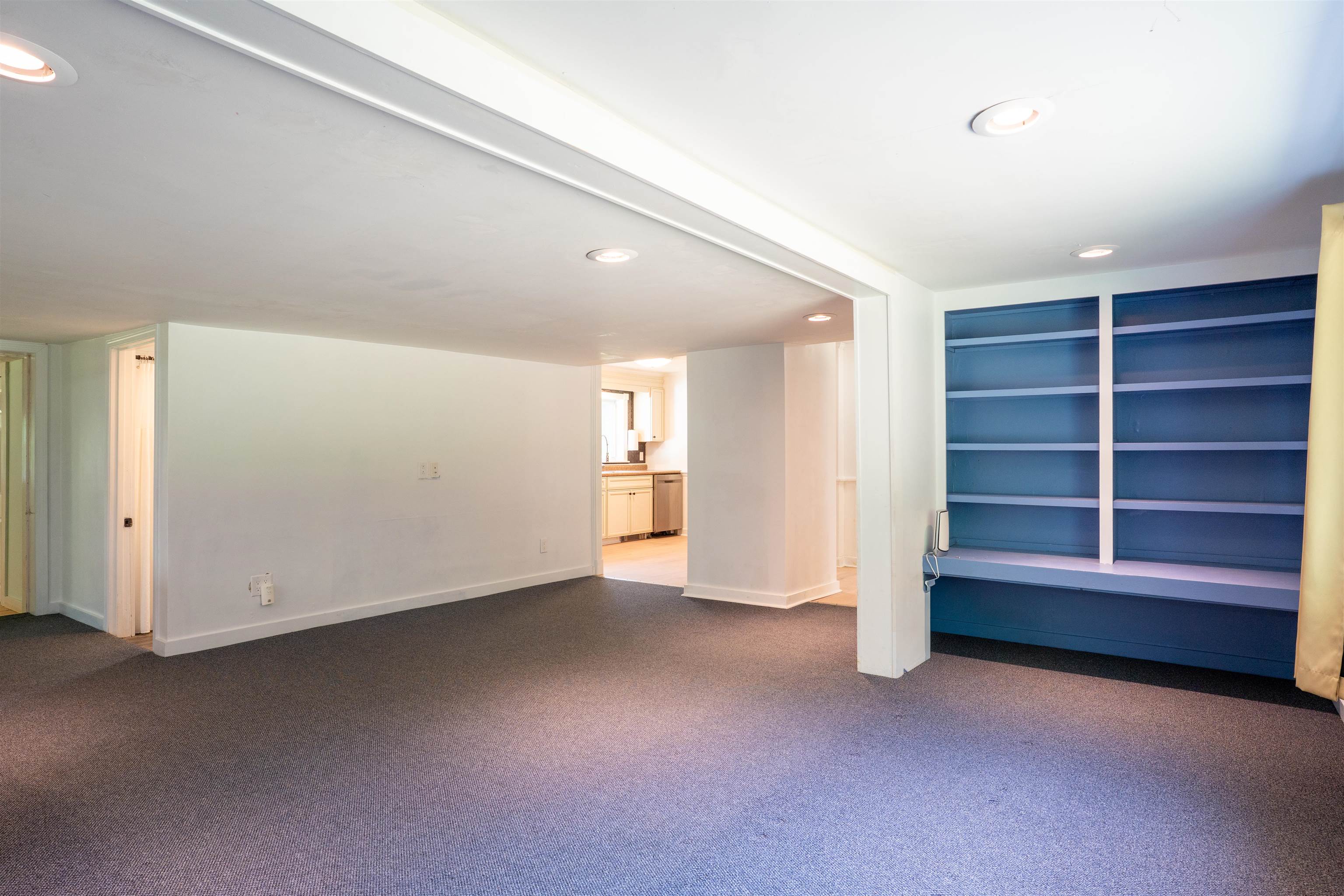 905 New Hampton Road Property Photo 11