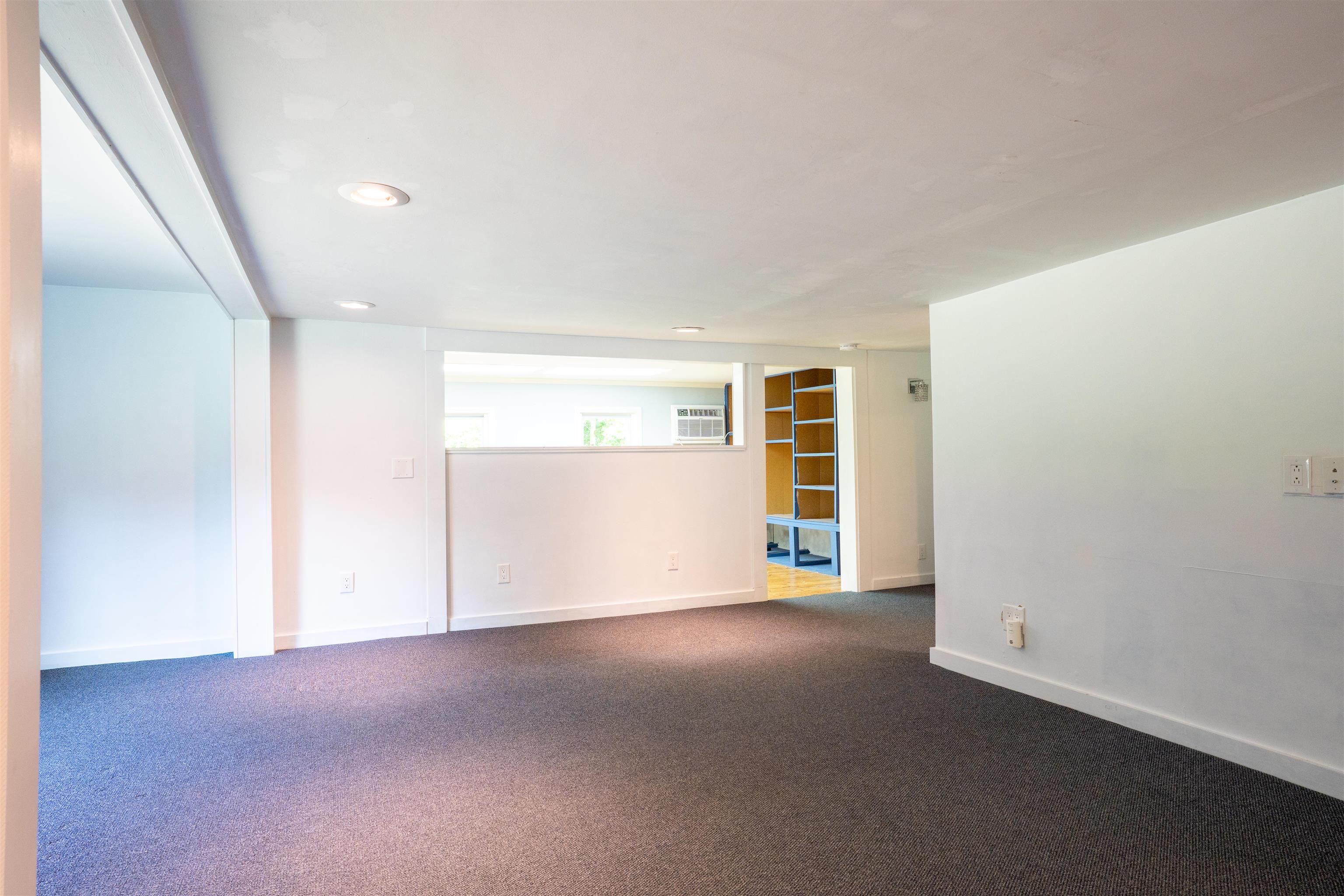 905 New Hampton Road Property Photo 12