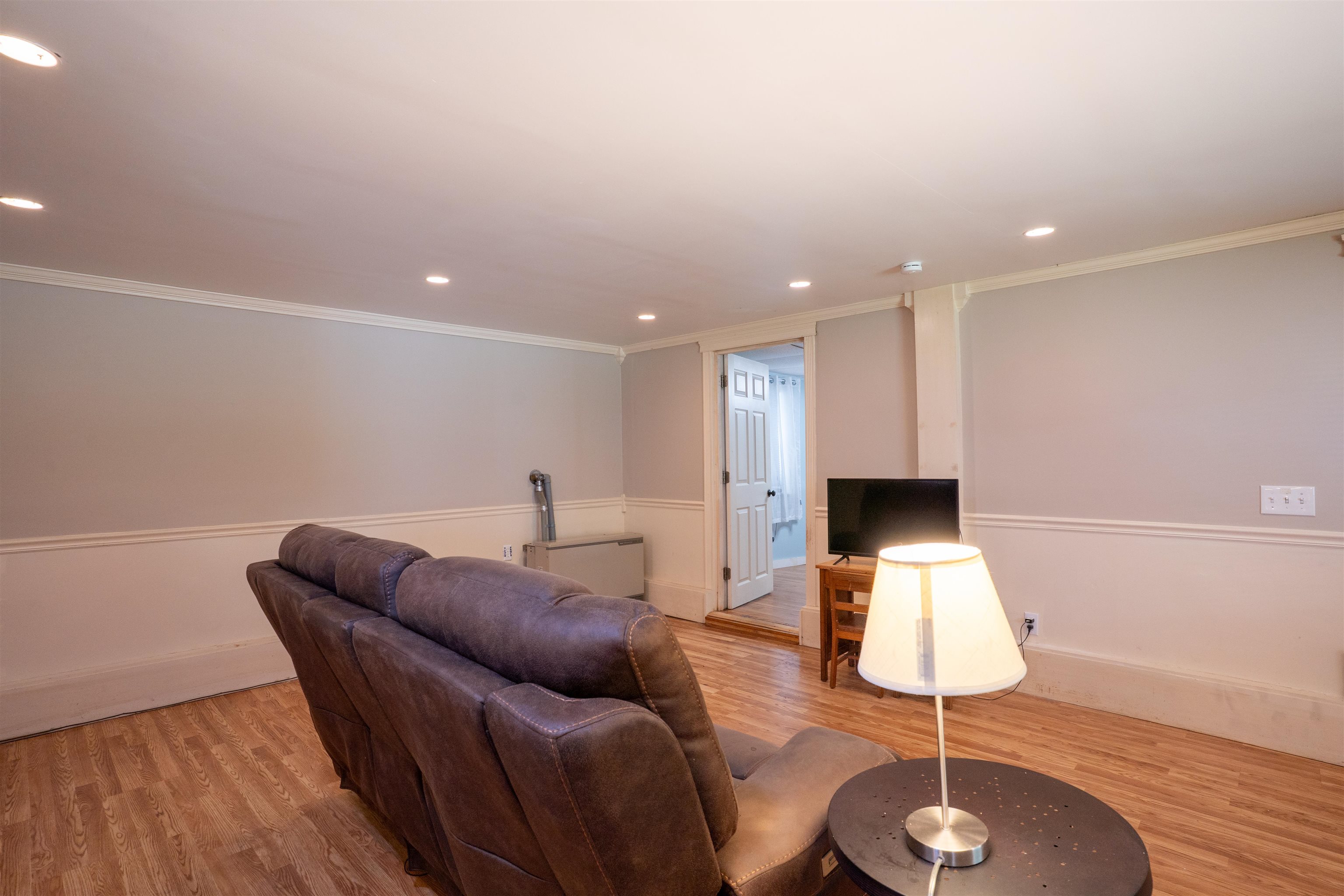 905 New Hampton Road Property Photo 34