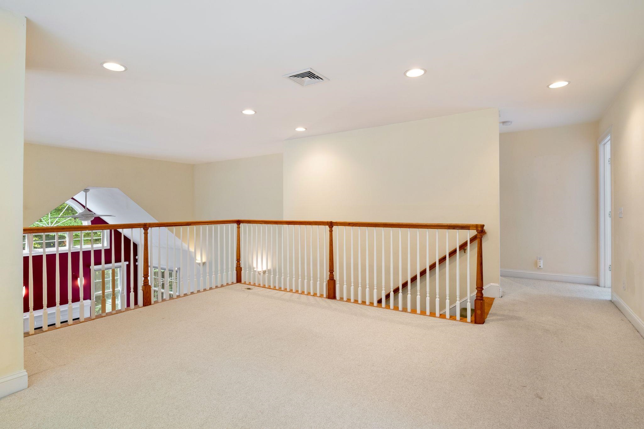 29 Vineyard Drive Property Photo 28
