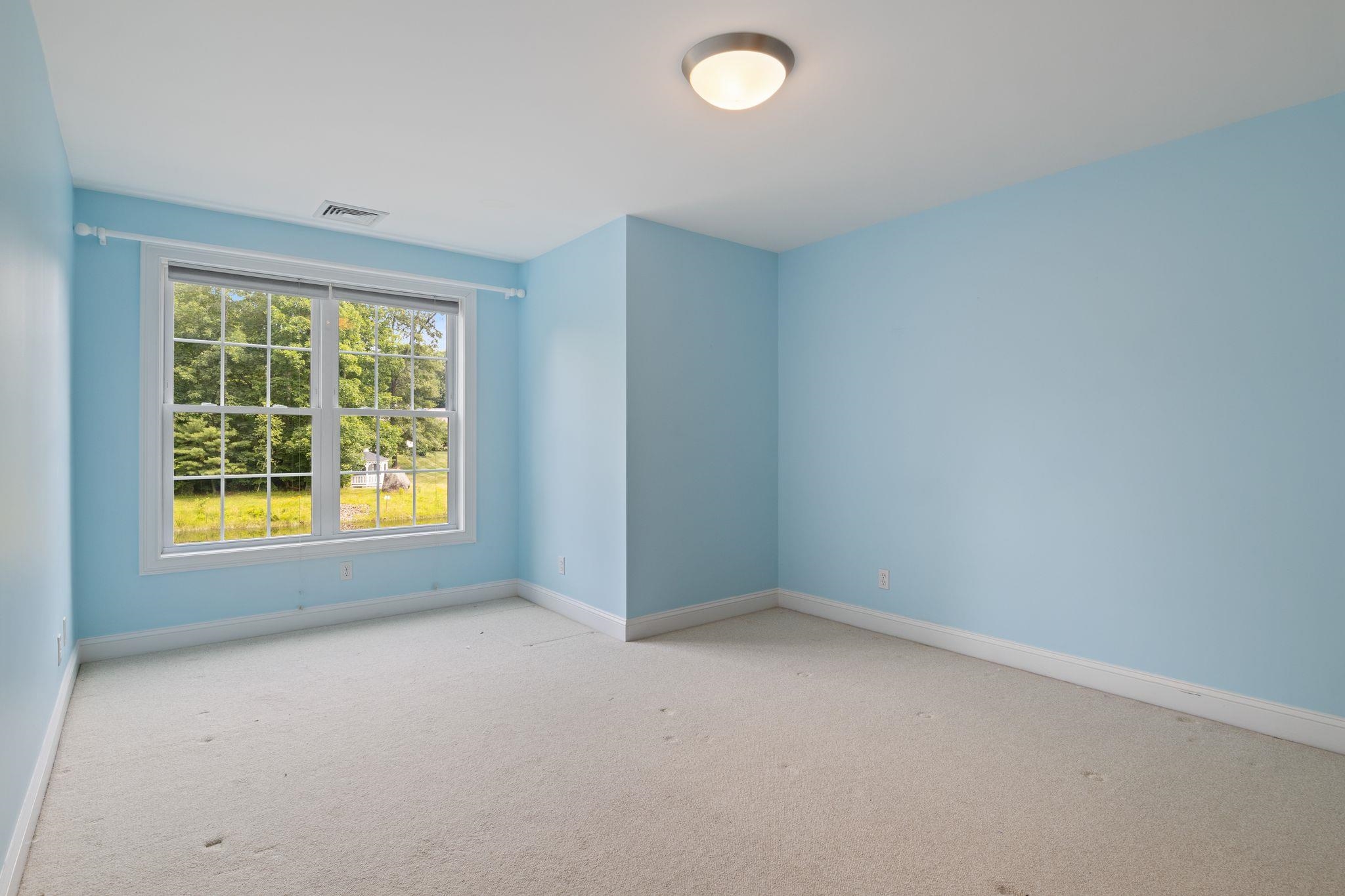 29 Vineyard Drive Property Photo 32