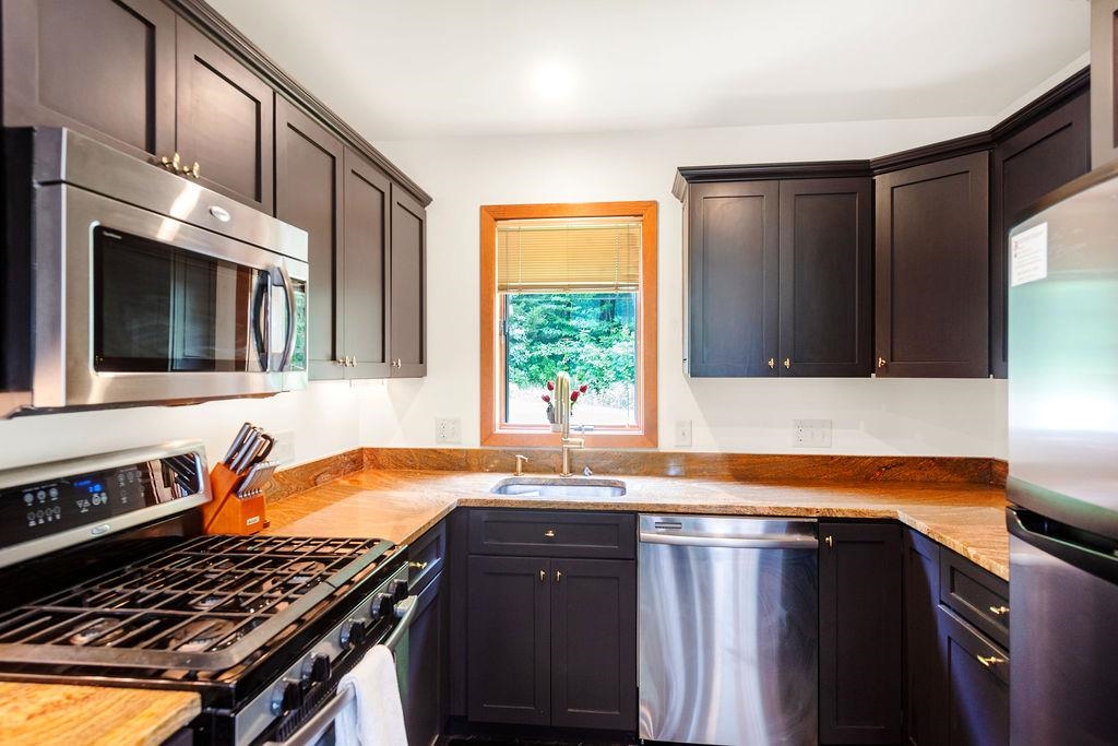 24 First Lane Property Photo 6