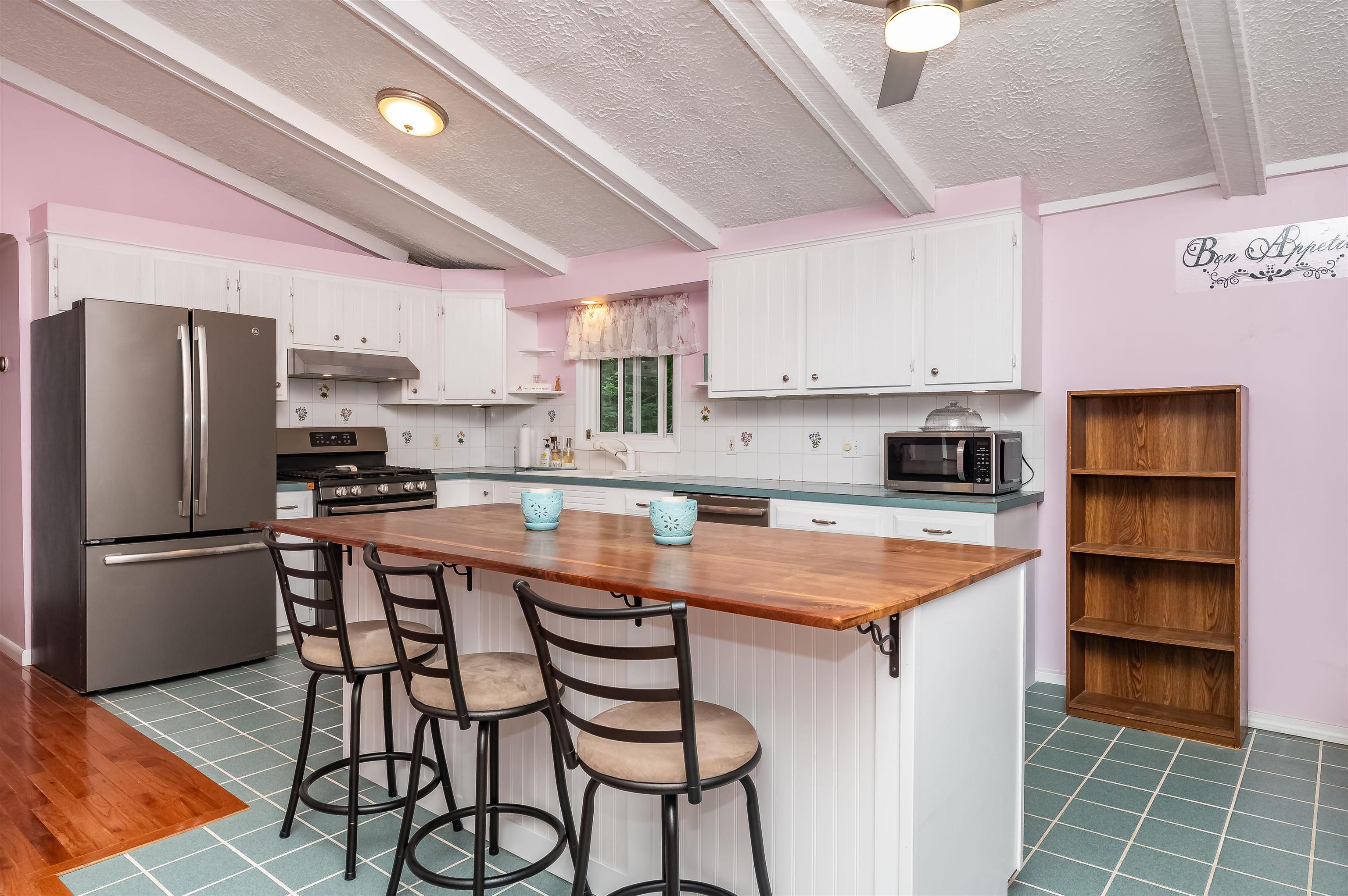 18 Dulko Circle Property Photo 8