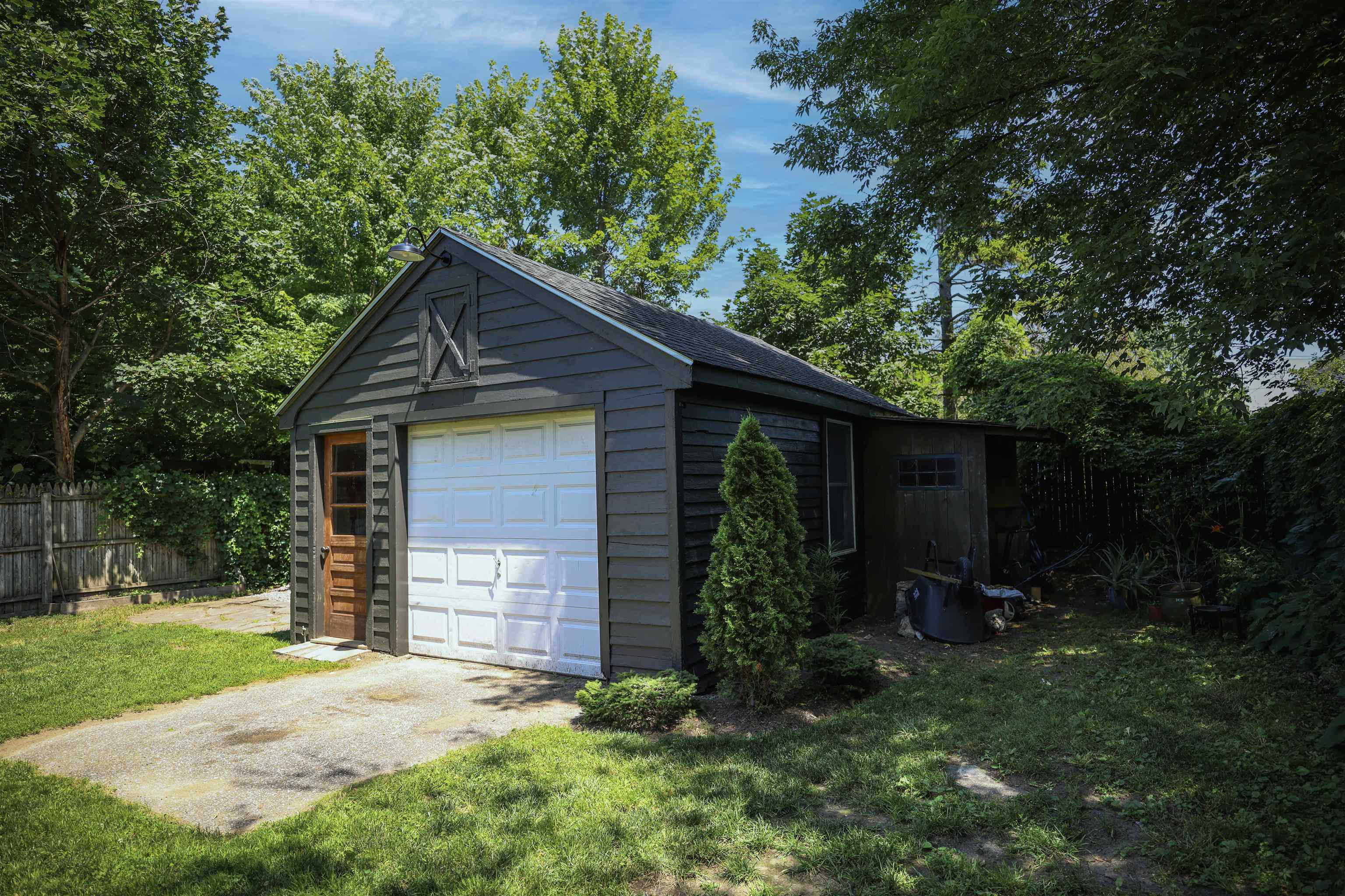 26 Rose Street Property Photo 29