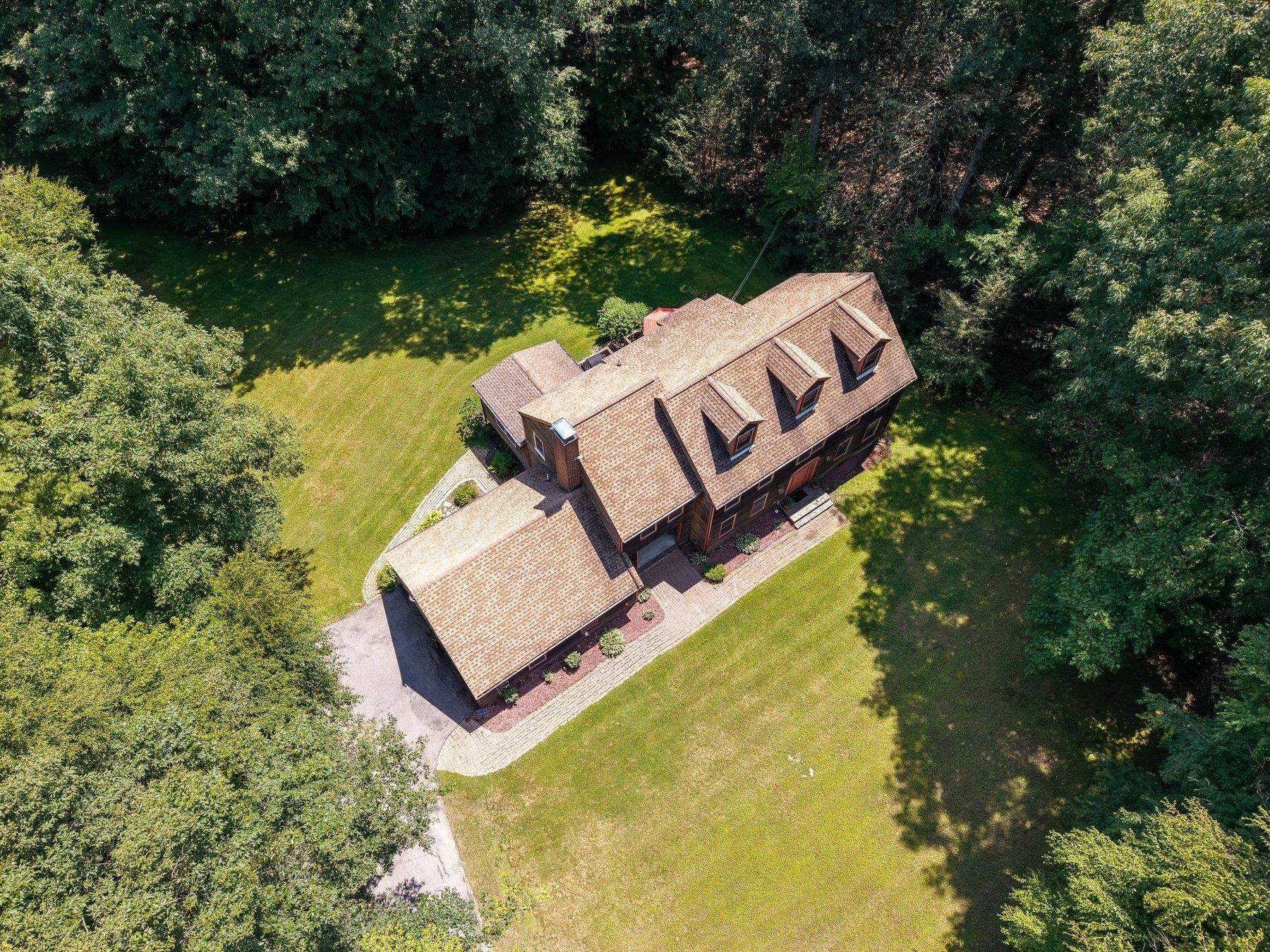 6 Gas Light Lane Property Photo 7