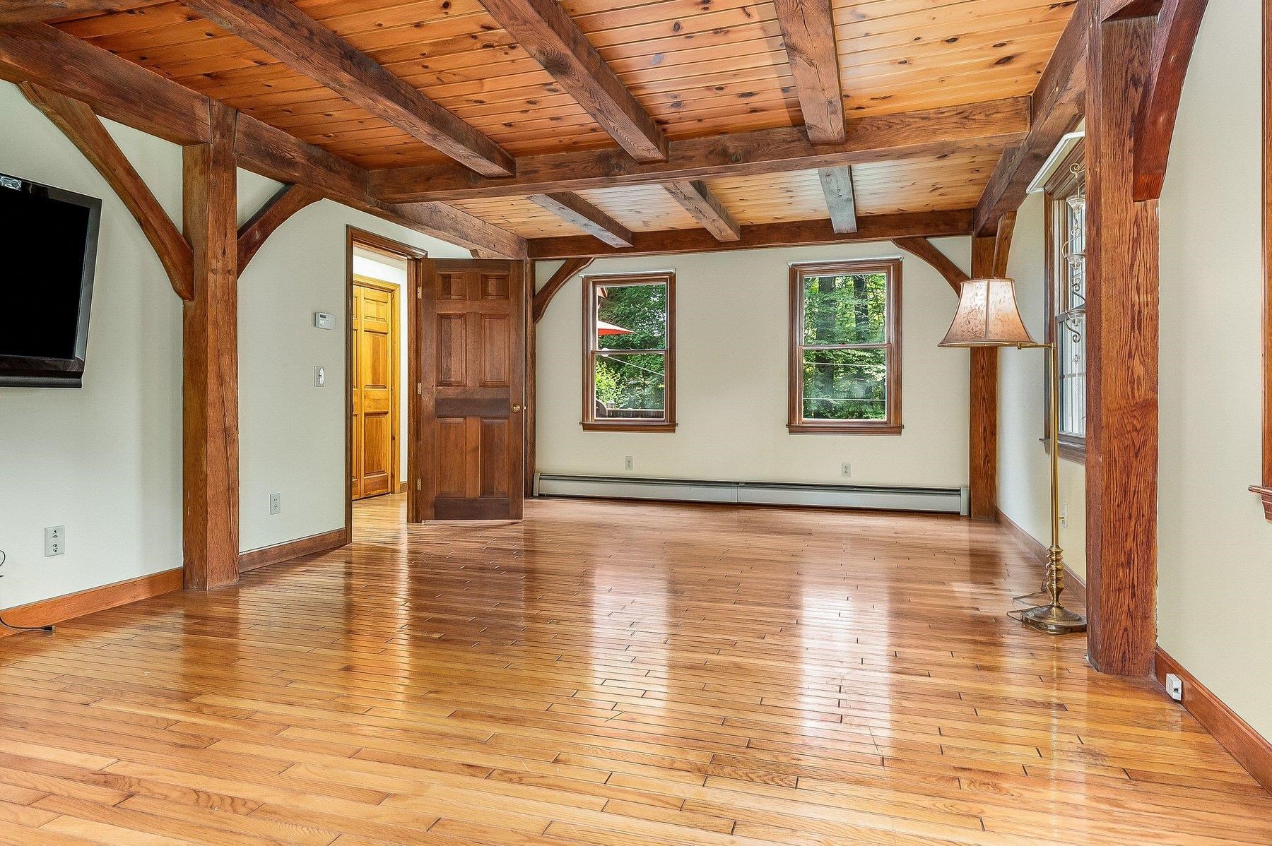 6 Gas Light Lane Property Photo 16