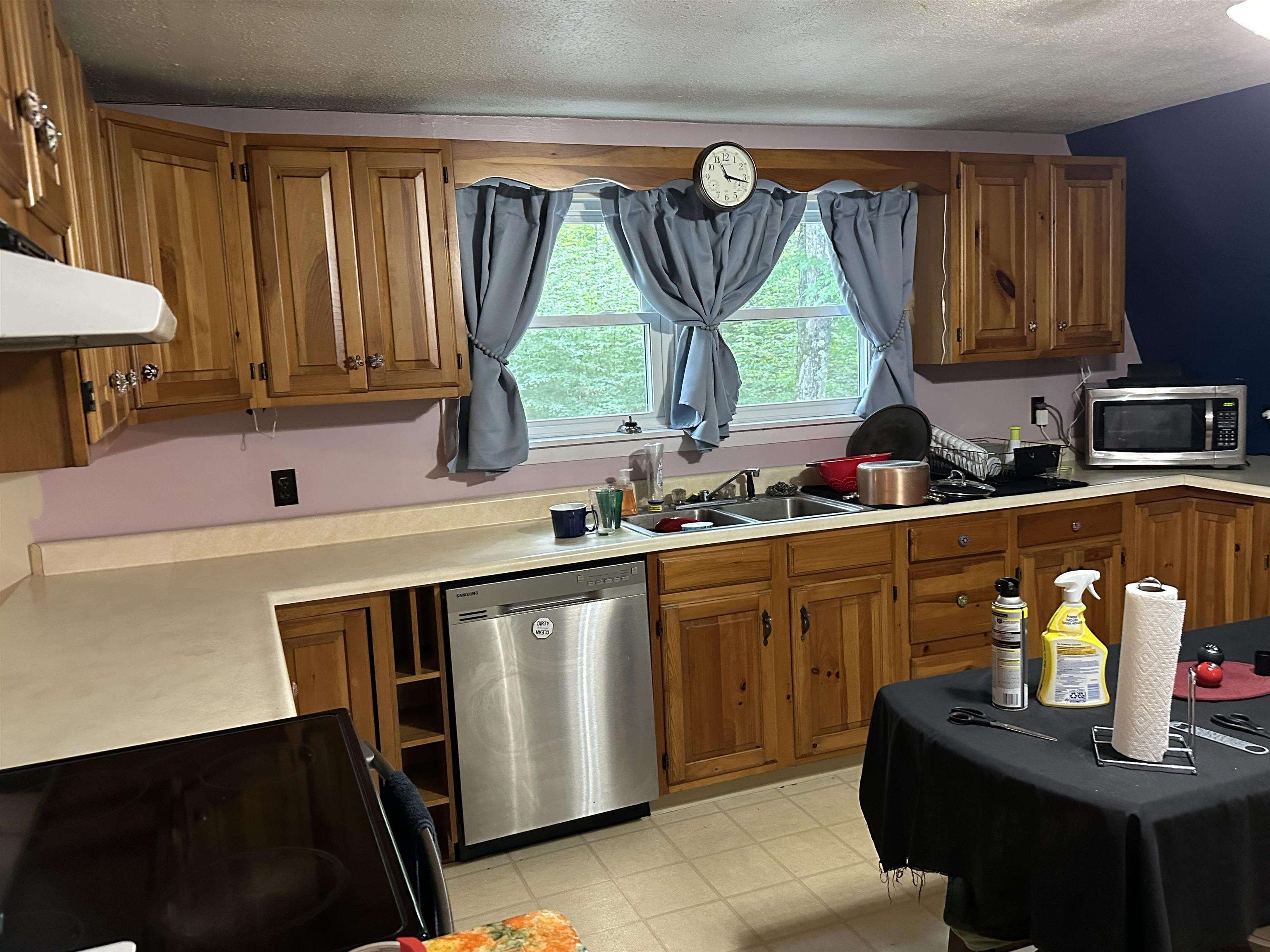 220 Monadnock Street Property Photo 44